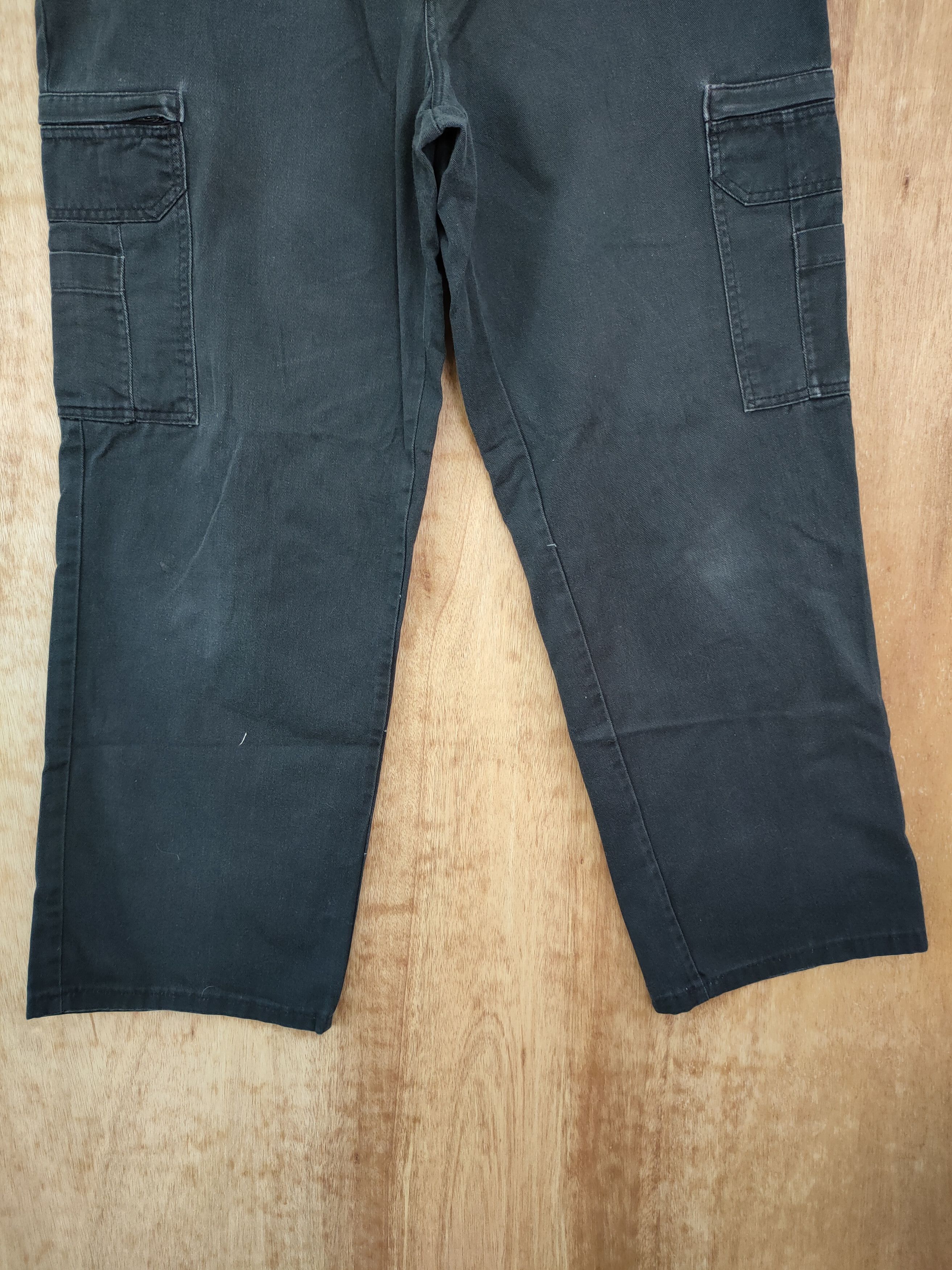 Dickies DL Dickies vintage faded black cargo pants #972 Size US 36 / EU 52 - 2 Thumbnail