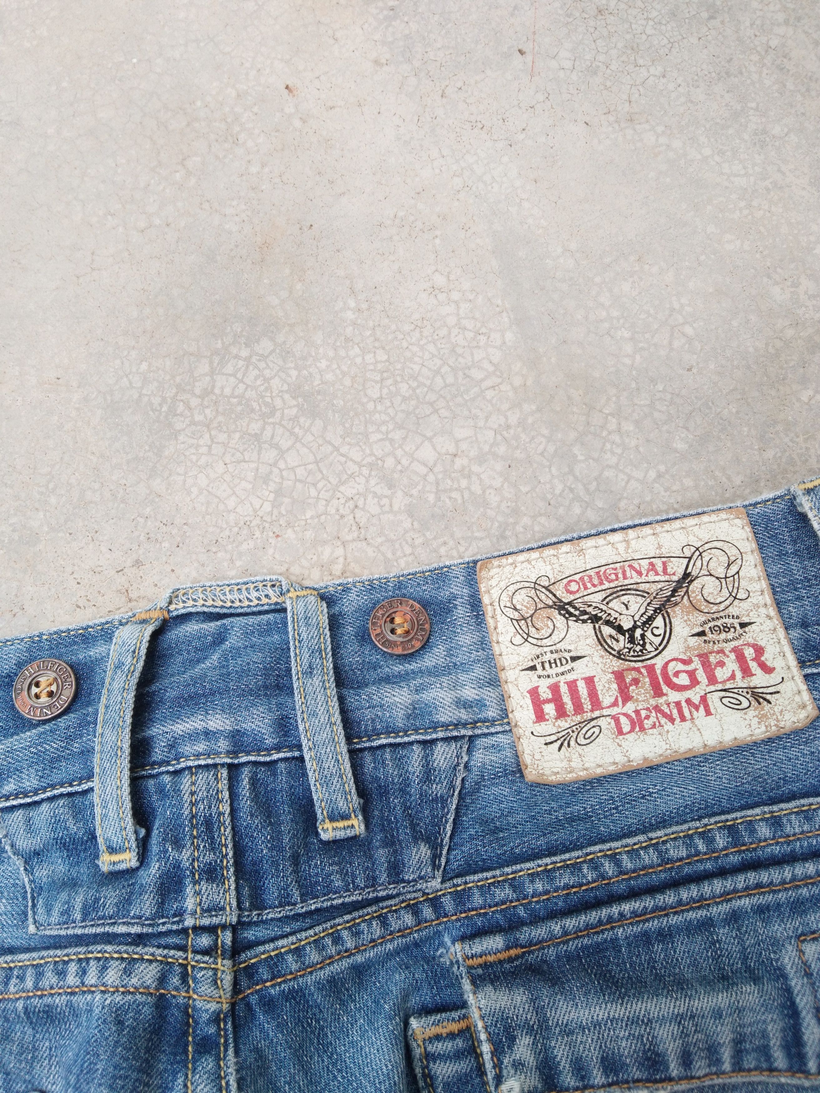 Tommy Hilfiger Vintage Tommy Hilfiger Straight Leg Distressed Jeans 31x34 Size US 31 - 3 Thumbnail
