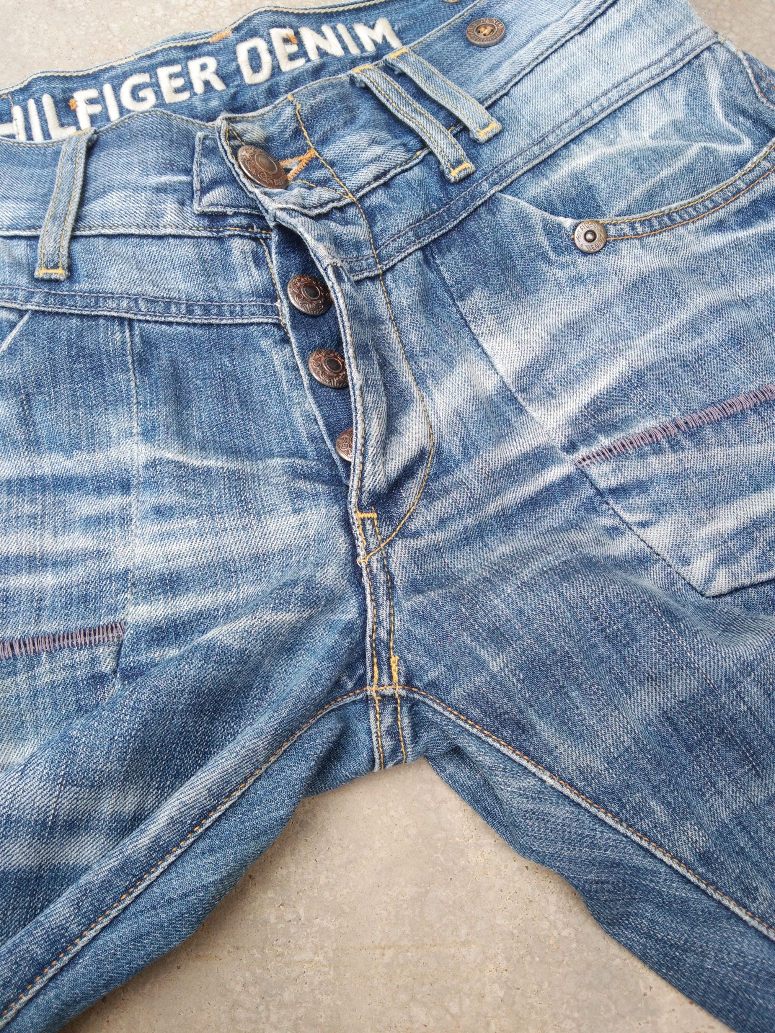 Tommy Hilfiger Vintage Tommy Hilfiger Straight Leg Distressed Jeans 31x34 Size US 31 - 6 Thumbnail