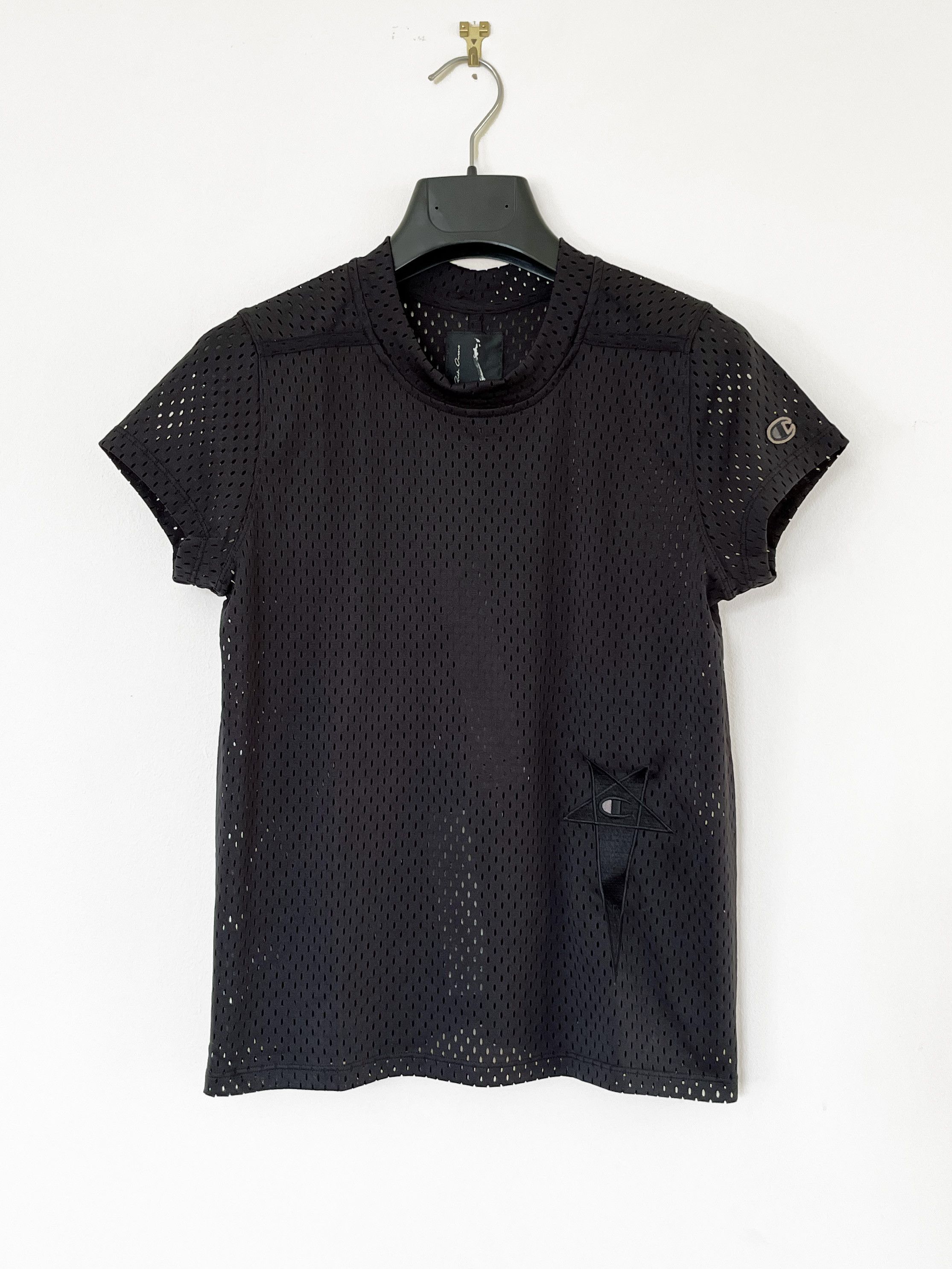 image of Champion Womens Mesh Babyfit Tshirt in Black (Size Small)