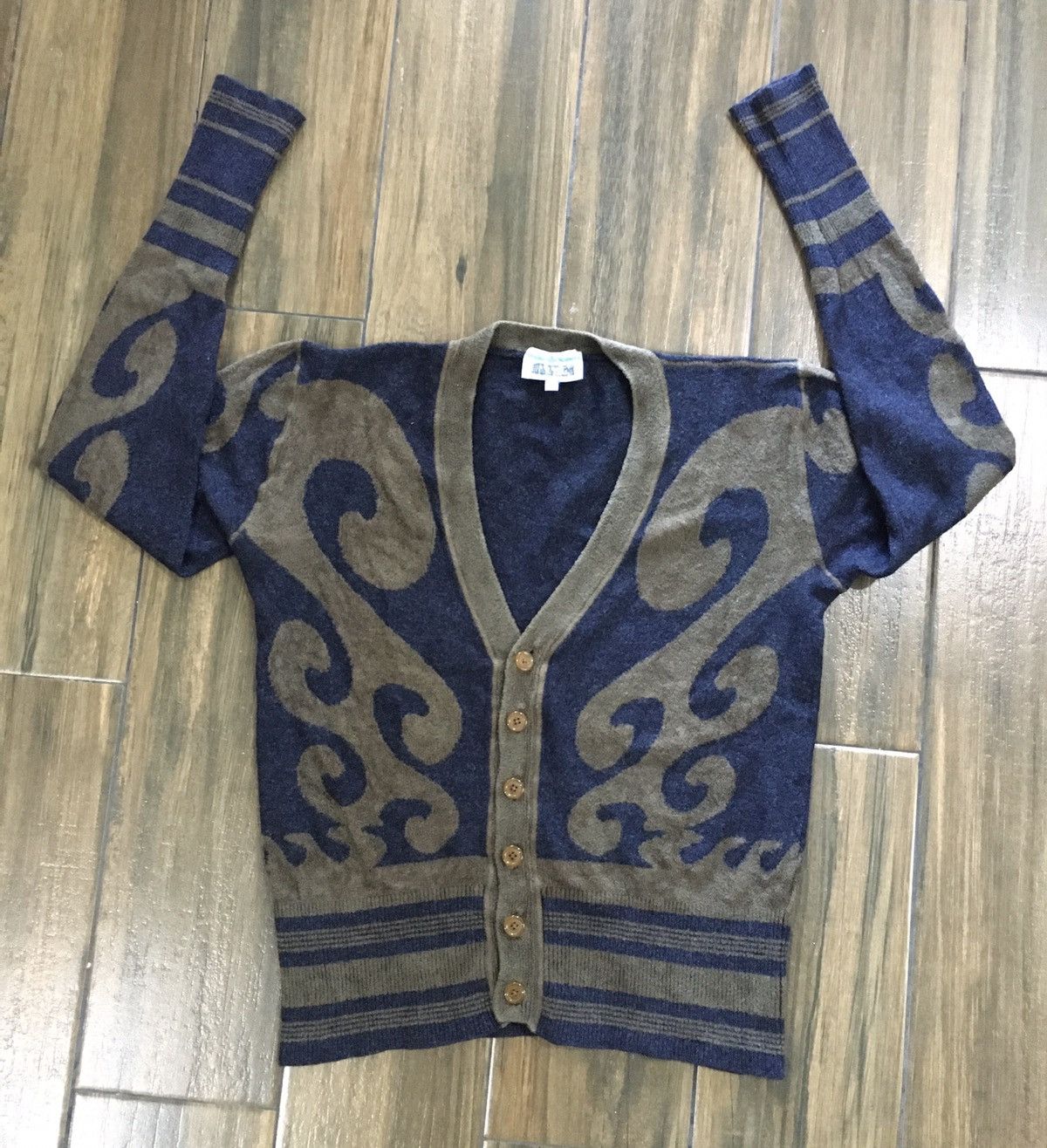 Vivienne Westwood VIVIENNE WESTWOOD CARDIGAN AW2003 RUNWAY PIECE Size US S / EU 44-46 / 1 - 2 Thumbnail