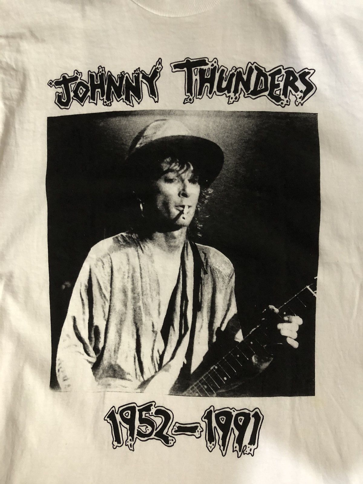 Band Tees × Vintage Vintage 1991 Johnny Thunders Memorial Shirt New York Dolls Size US L / EU 52-54 / 3 - 5 Thumbnail