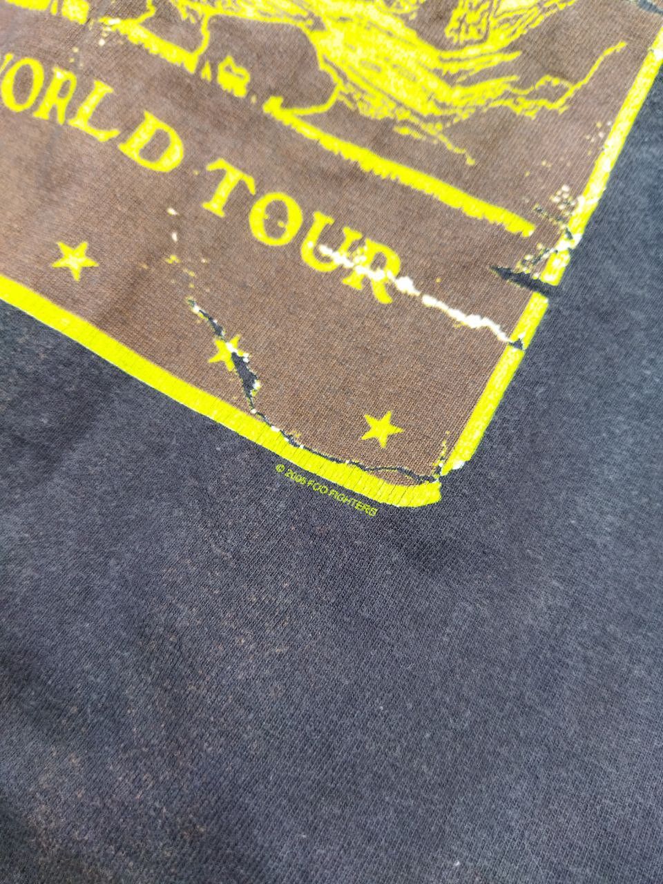 Band Tees Vintage Foo Fighters World Tour Tee Size US M / EU 48-50 / 2 - 5 Thumbnail