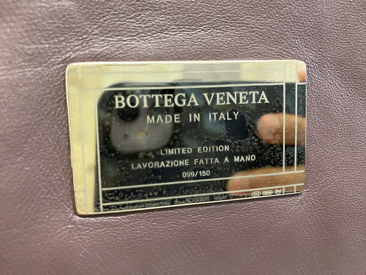 Bottega Veneta 🔥🔥💰💰Bottega veneta LIMITED EDITION leather pouch Size ONE SIZE - 4 Thumbnail