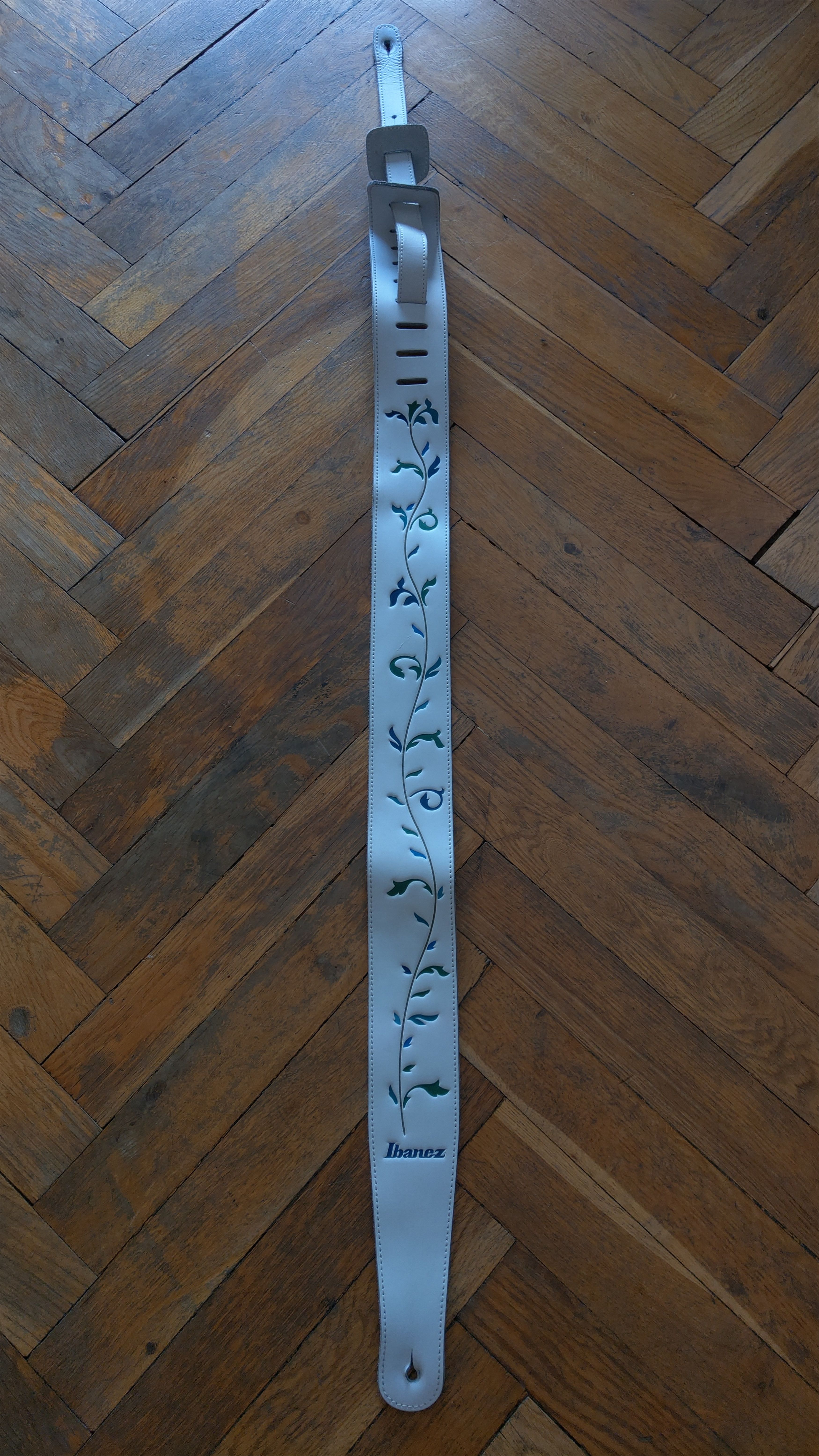 Band Tees 100% Leather IBANEZ Vintage Guitar Belt 'Tree Of Life' Strap Size ONE SIZE - 13 Thumbnail