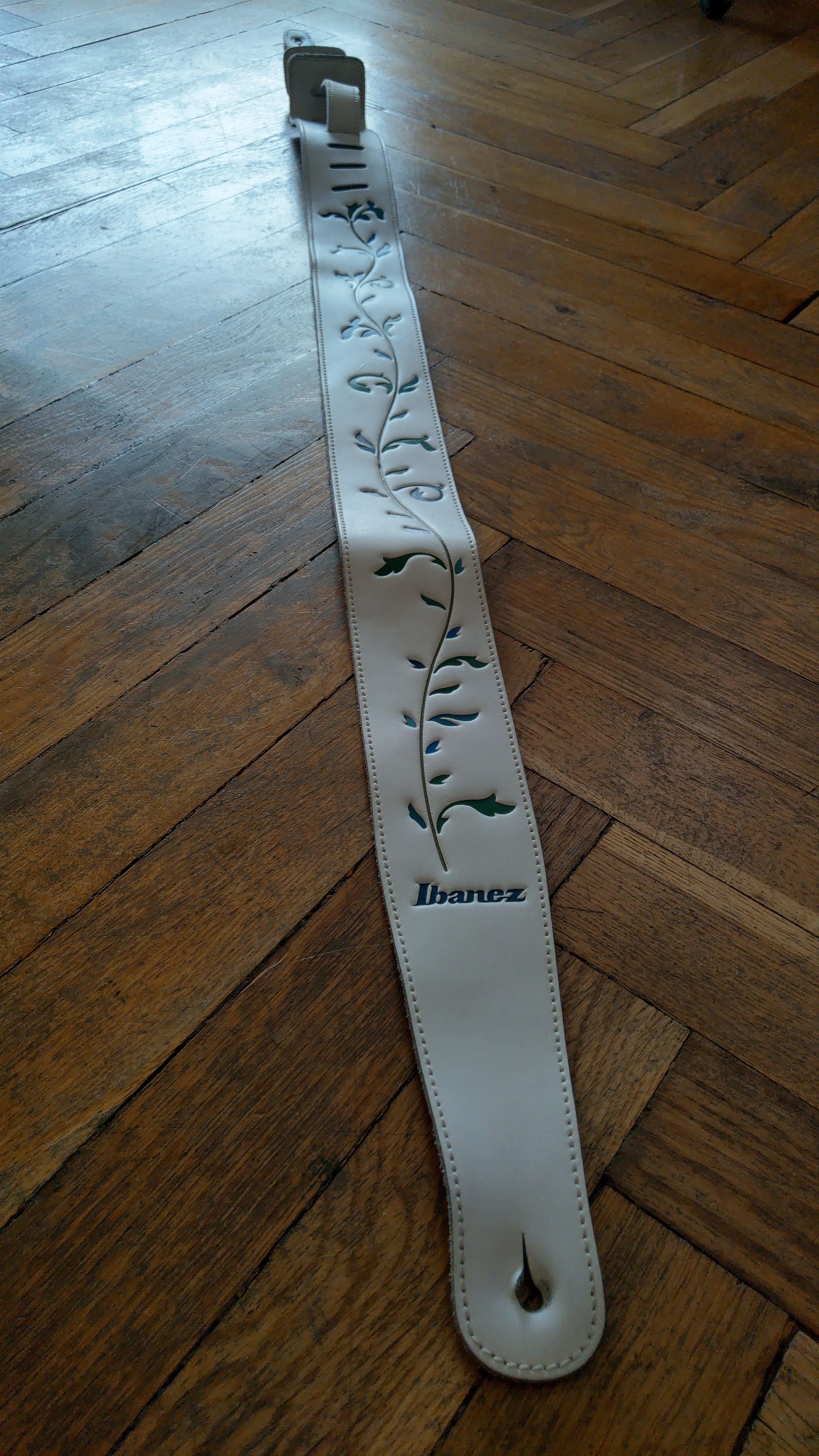 Band Tees 100% Leather IBANEZ Vintage Guitar Belt 'Tree Of Life' Strap Size ONE SIZE - 14 Thumbnail