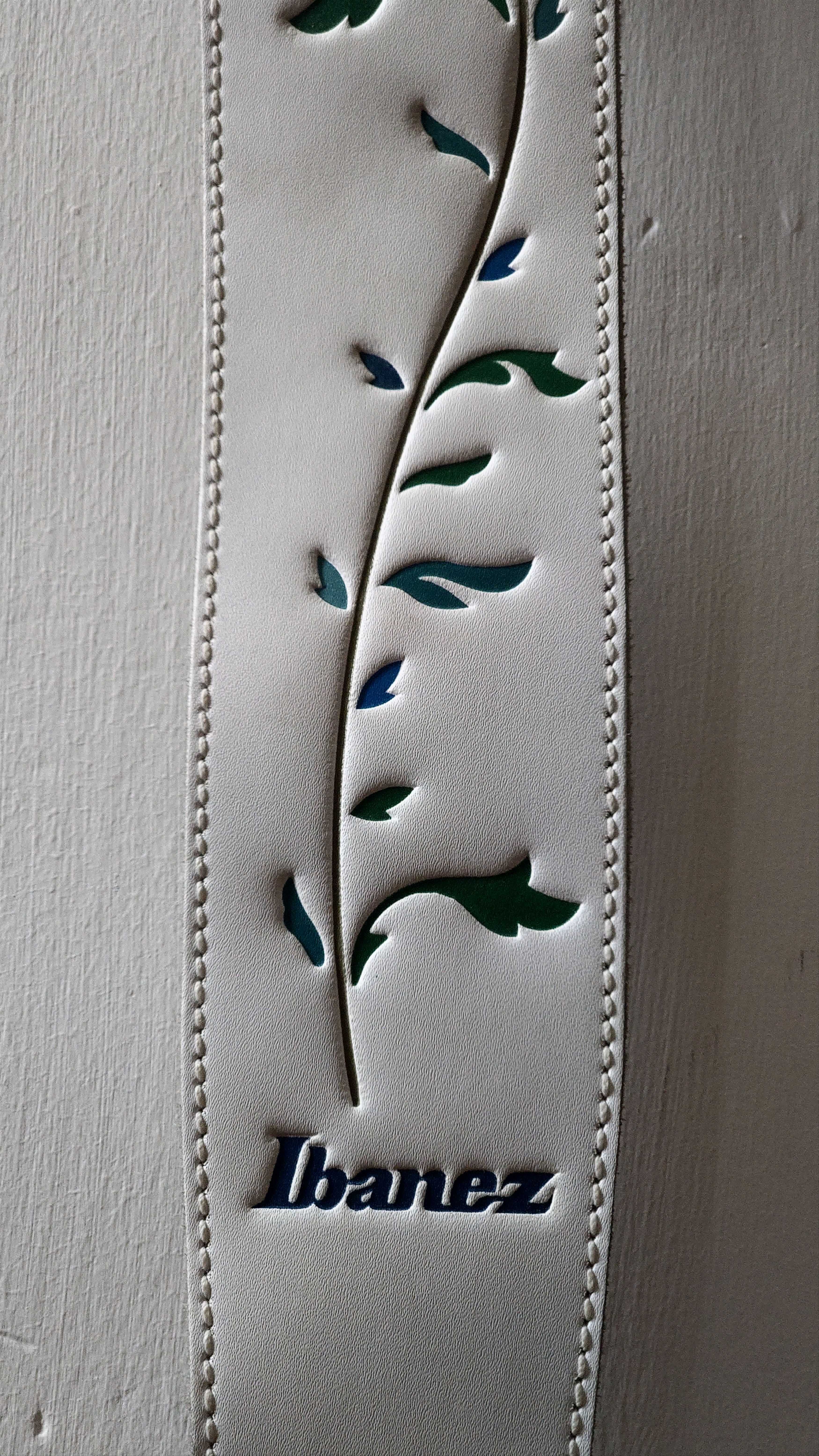 Band Tees 100% Leather IBANEZ Vintage Guitar Belt 'Tree Of Life' Strap Size ONE SIZE - 2 Thumbnail