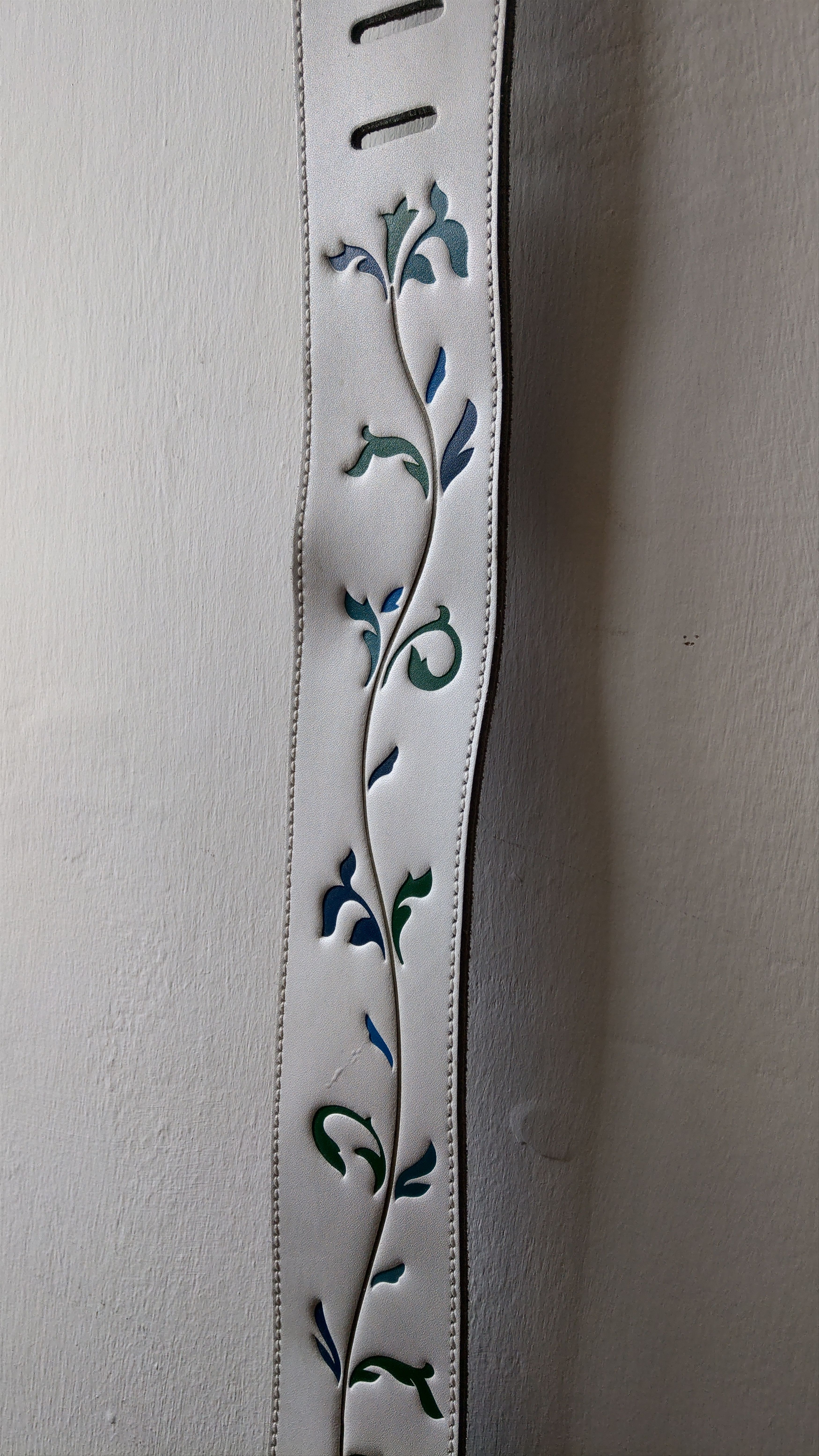 Band Tees 100% Leather IBANEZ Vintage Guitar Belt 'Tree Of Life' Strap Size ONE SIZE - 10 Thumbnail