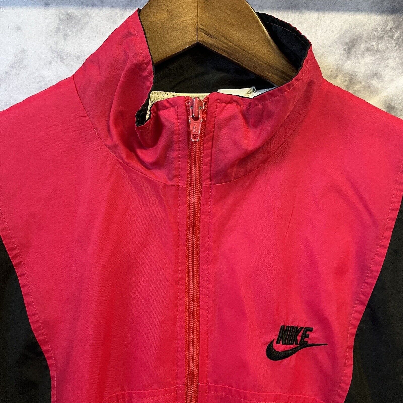 Vintage Vintage 80s Nike Track Jacket Full Zip Unisex M Hot Pink Size US M / EU 48-50 / 2 - 3 Thumbnail