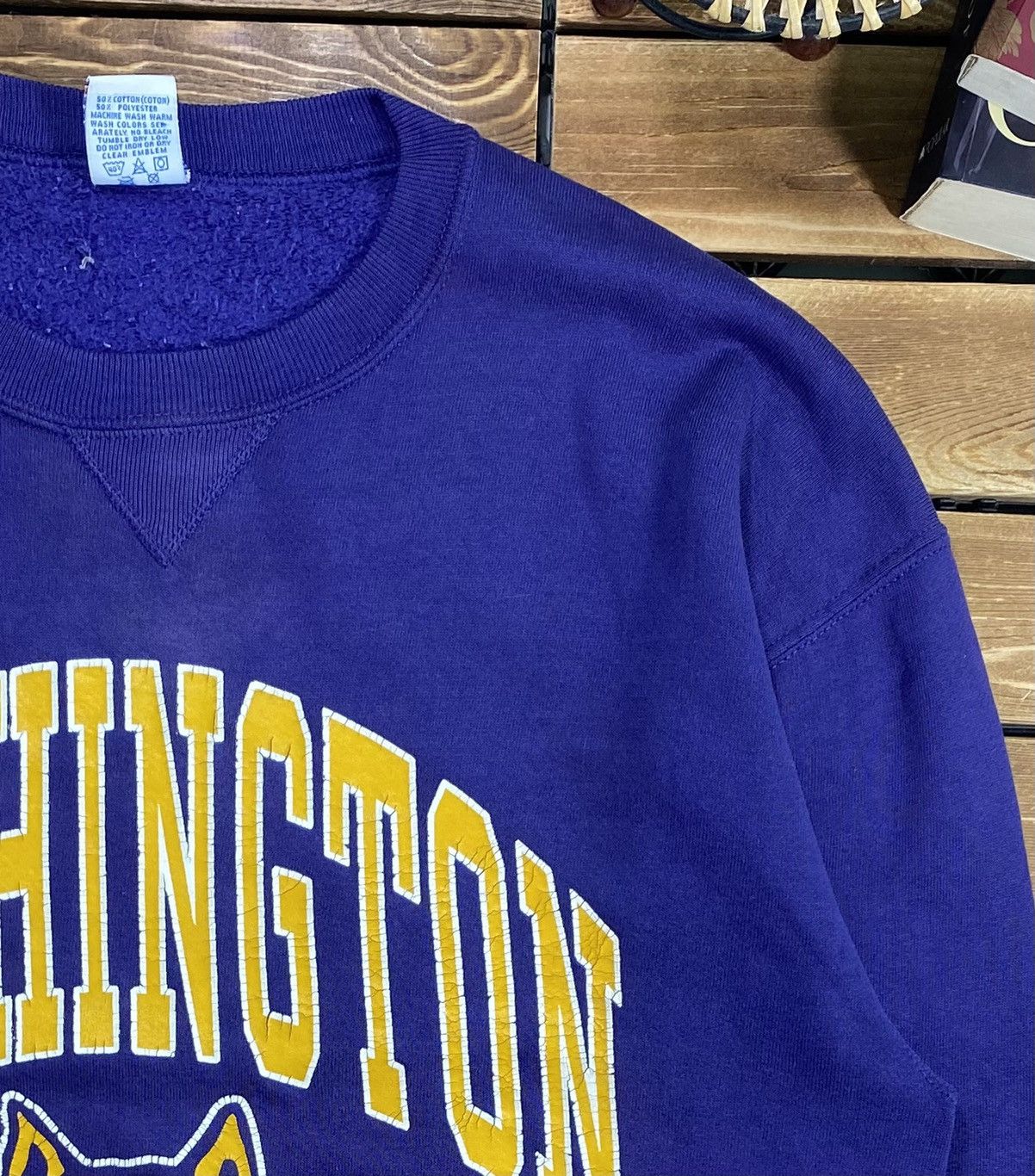 Russell Athletic × Vintage Vintage Russell Athletic Washington Wolf Big Logo size L Size US L / EU 52-54 / 3 - 5 Thumbnail