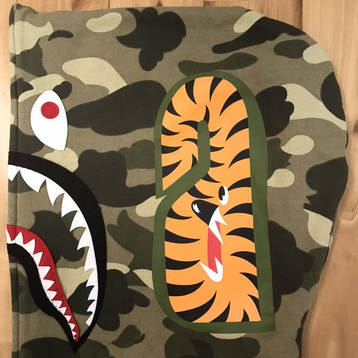 Bape BAPE Beige camo Shark full zip hoodie Size US L / EU 52-54 / 3 - 4 Thumbnail