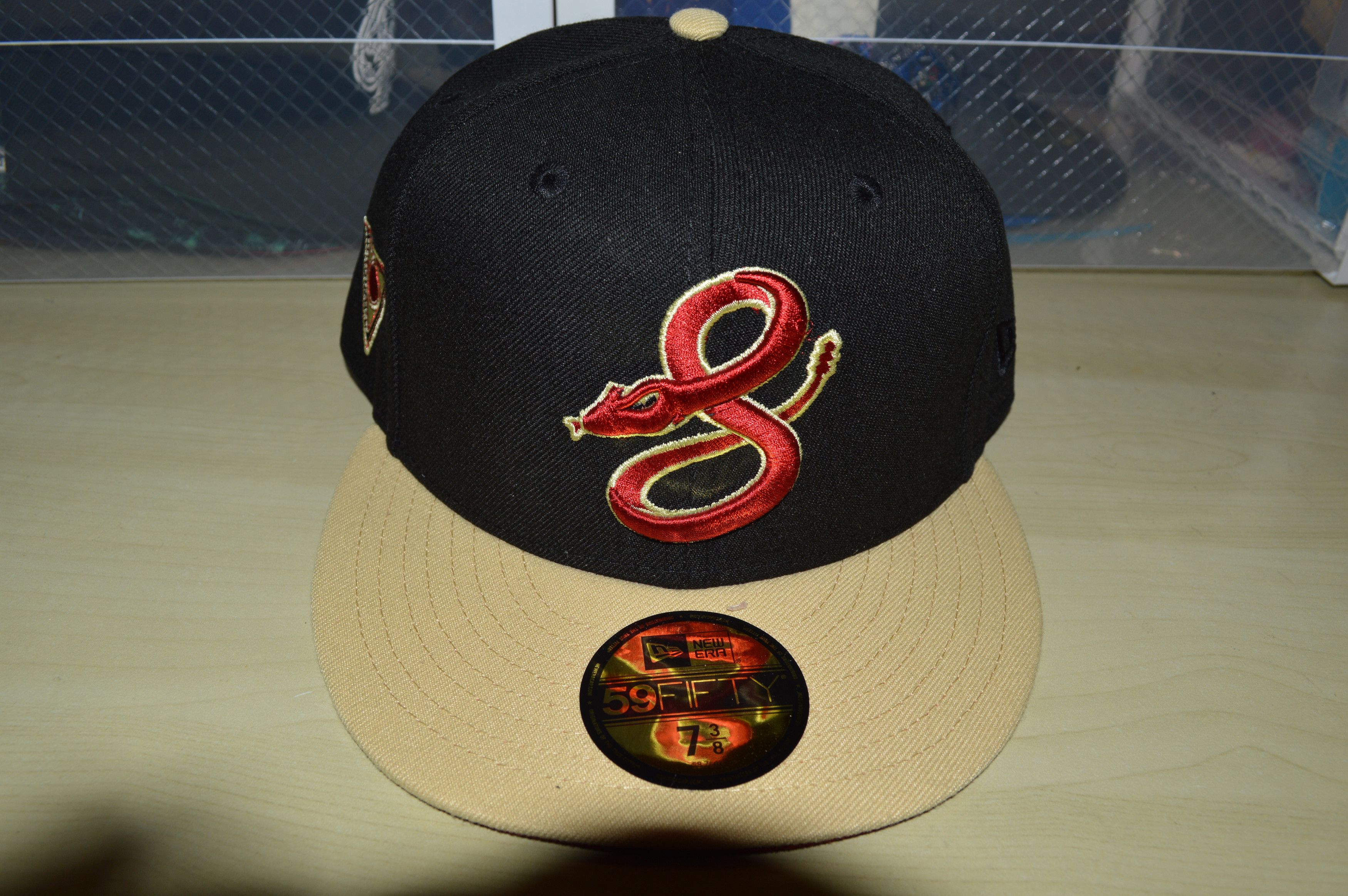 Hat Club × MLB × New Era 7 3/8- Hat Club City Connect Diamonbacks Serpientes Blk/Gold Size ONE SIZE - 1 Thumbnail