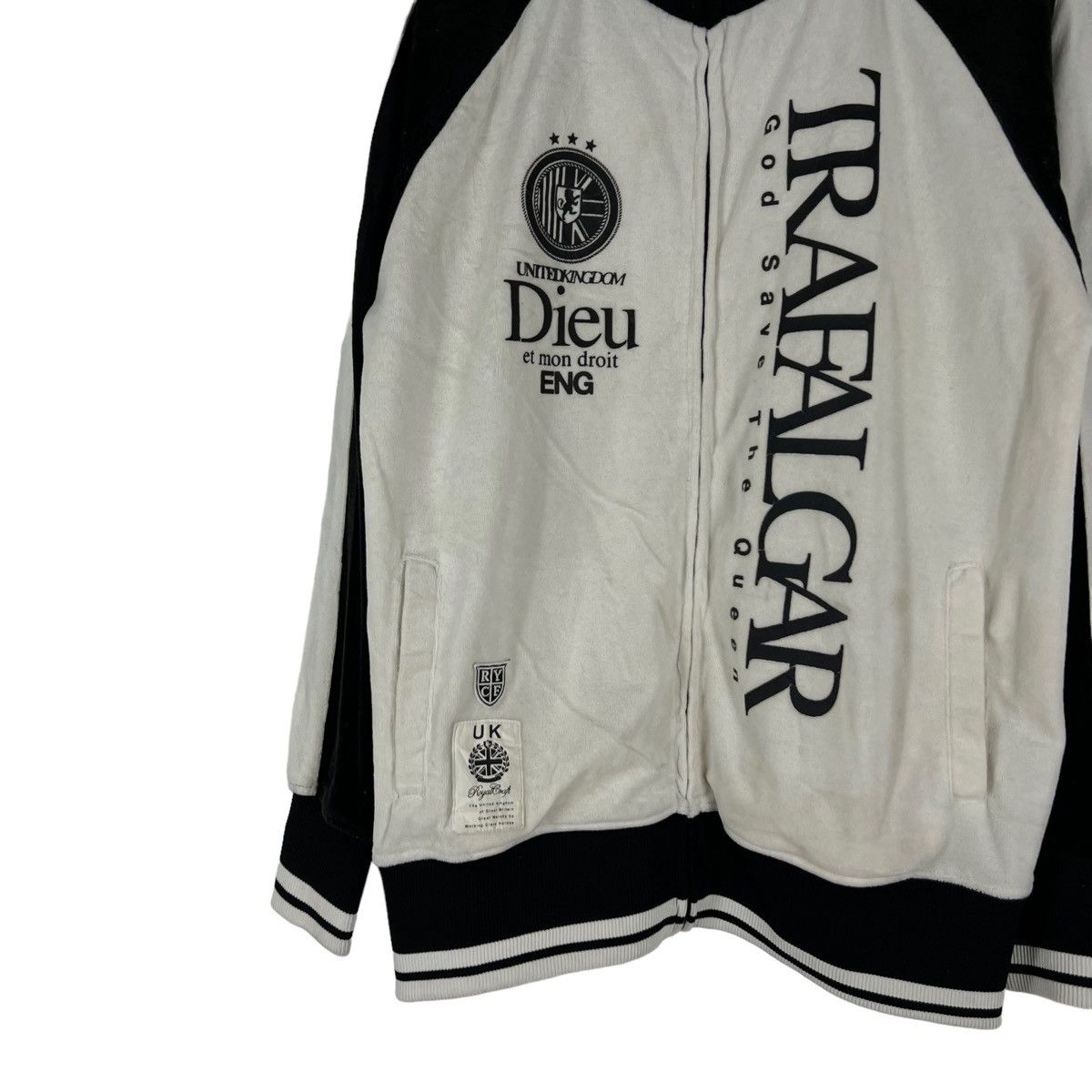 Japanese Brand RARE THE QUEEN JACKET BIG LOGO Size US L / EU 52-54 / 3 - 5 Thumbnail