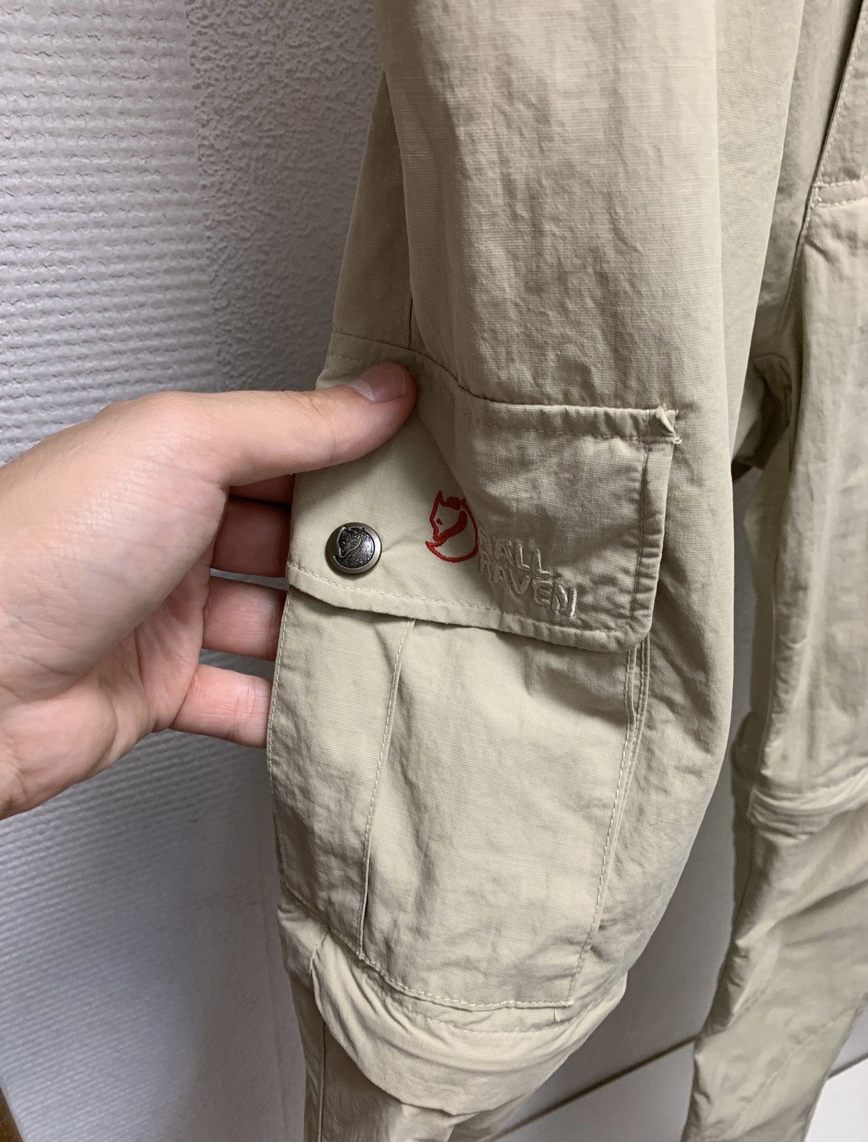 Fjallraven Fjallraven casual transformer pants L36 W30-32 cargo new Size US 36 / EU 52 - 3 Thumbnail