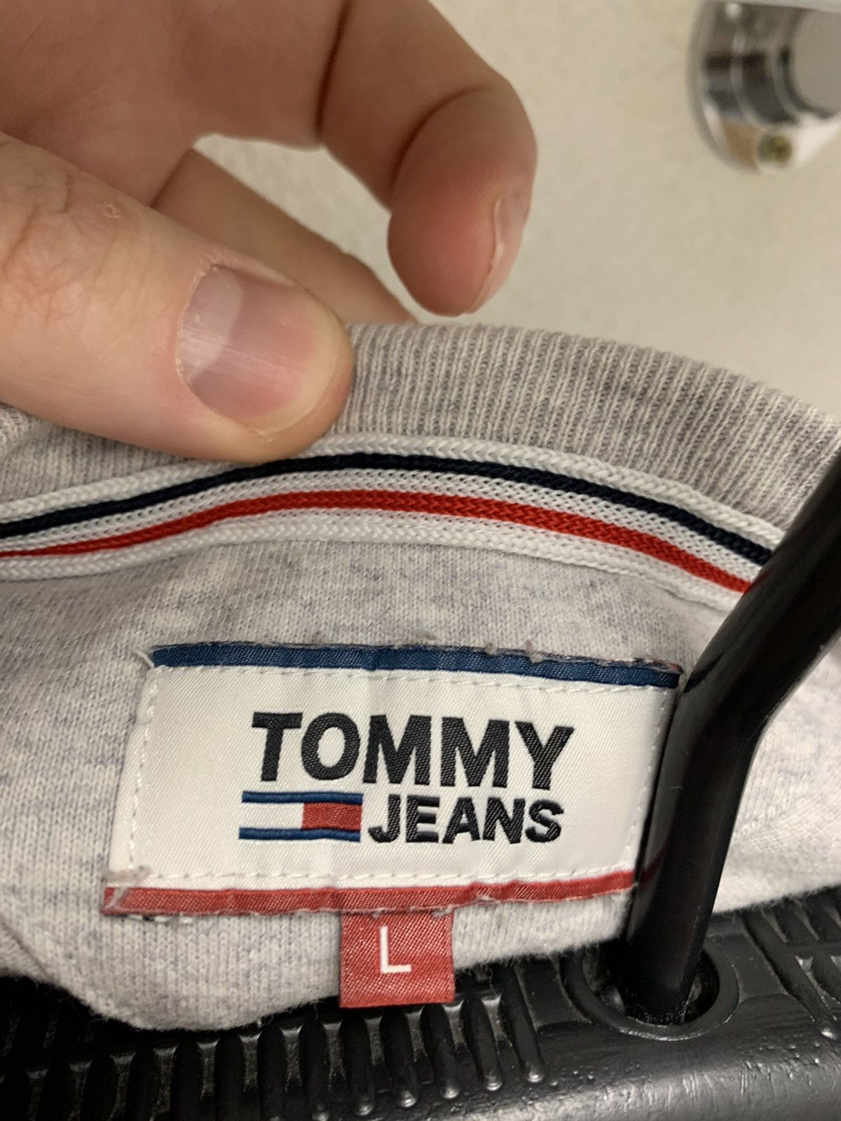 Tommy Hilfiger Tommy jeans Hilfiger big logo t-shirt vintage L Size US L / EU 52-54 / 3 - 3 Thumbnail