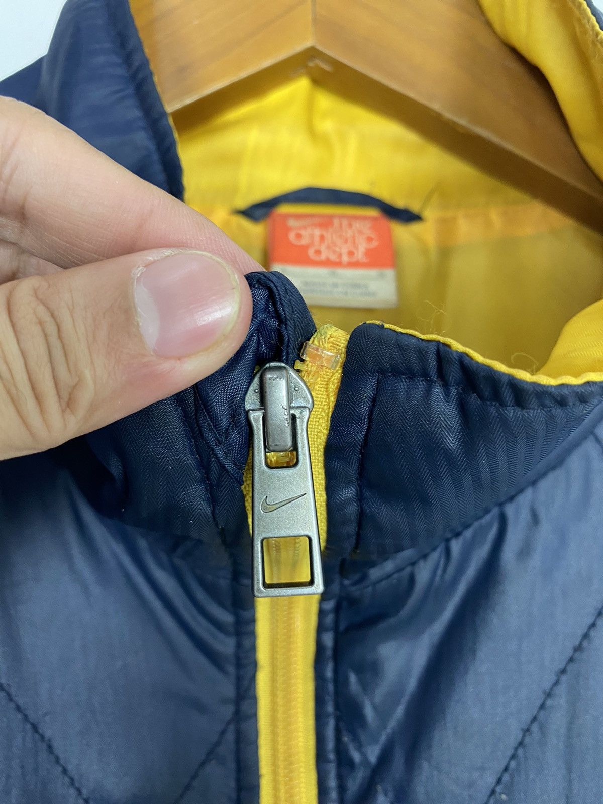 Nike Rare‼️ Vintage Nike Jacket Embroidery Small Logo Size US L / EU 52-54 / 3 - 5 Thumbnail