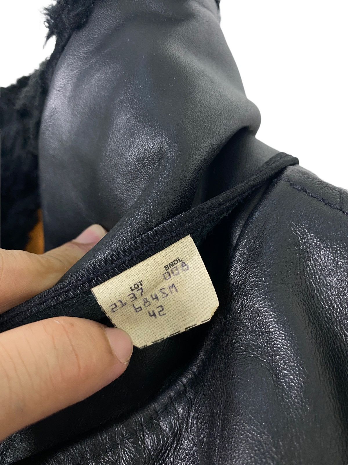 Schott Rare‼️ Vtg Schott THRASHED Black Leather Jacket Fur Collar Size US M / EU 48-50 / 2 - 6 Thumbnail