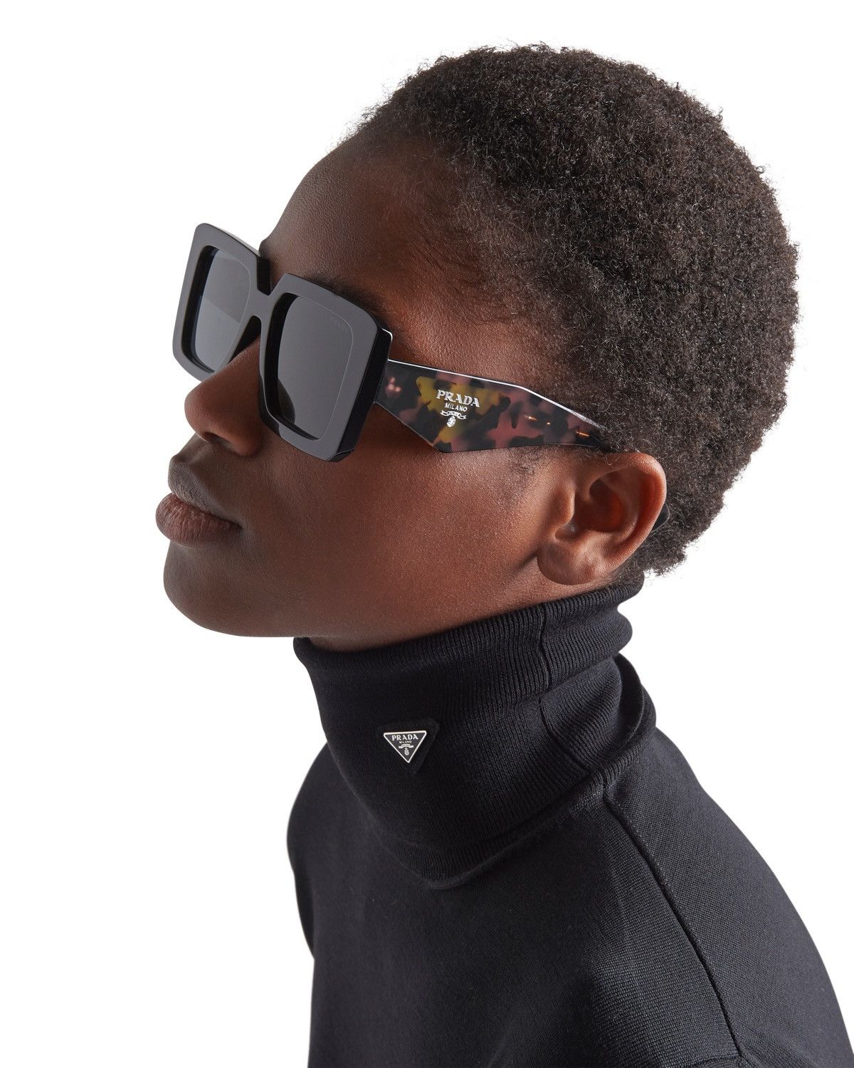 Prada × Vintage NEW Prada SPR23Y Bold Black Sunglasses Size ONE SIZE - 6 Thumbnail