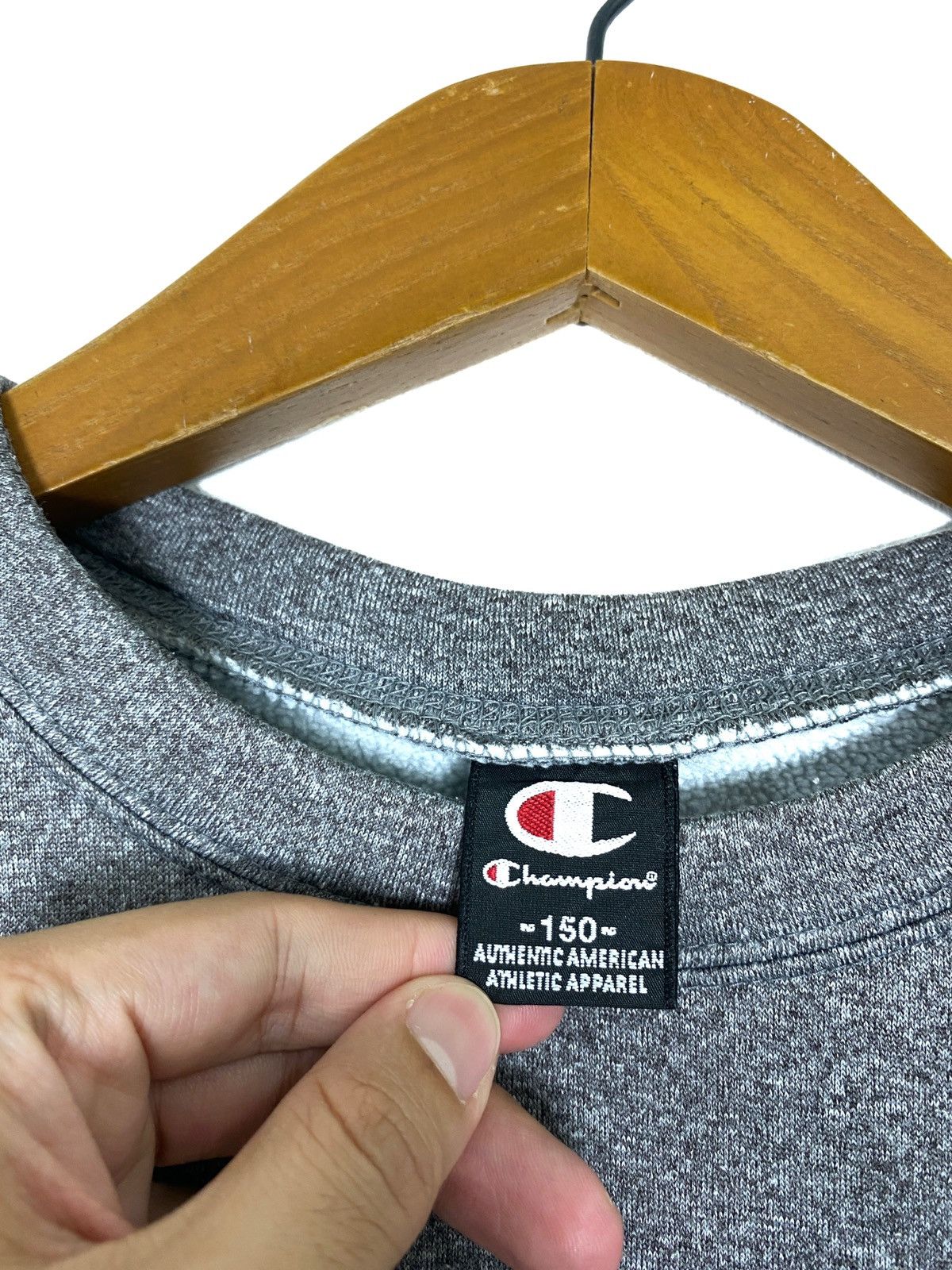 Champion ✔️Rare‼️Champion Sweatshirt Embroided Big Logo (women size) Size ONE SIZE - 4 Thumbnail
