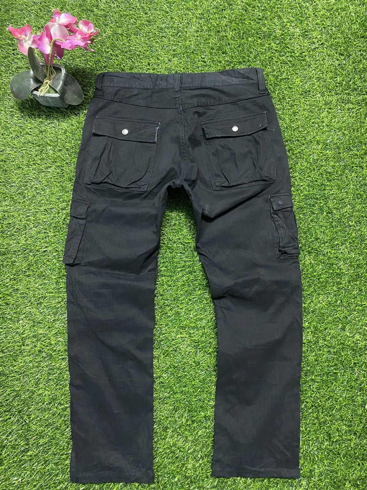 Japanese Brand Multipockets Cargo Pants Size US 33 - 2 Thumbnail