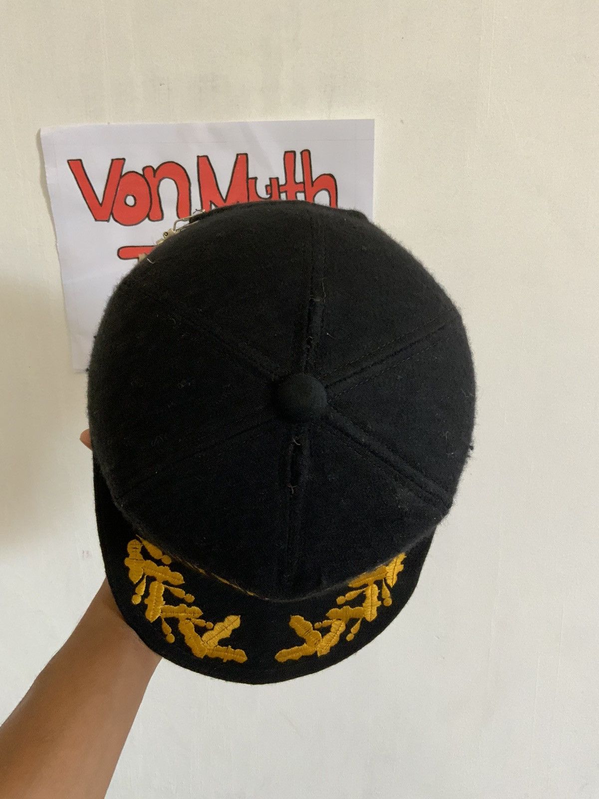 Vintage Vintage Lancia Rally World Champion Fur Hat Size ONE SIZE - 7 Thumbnail