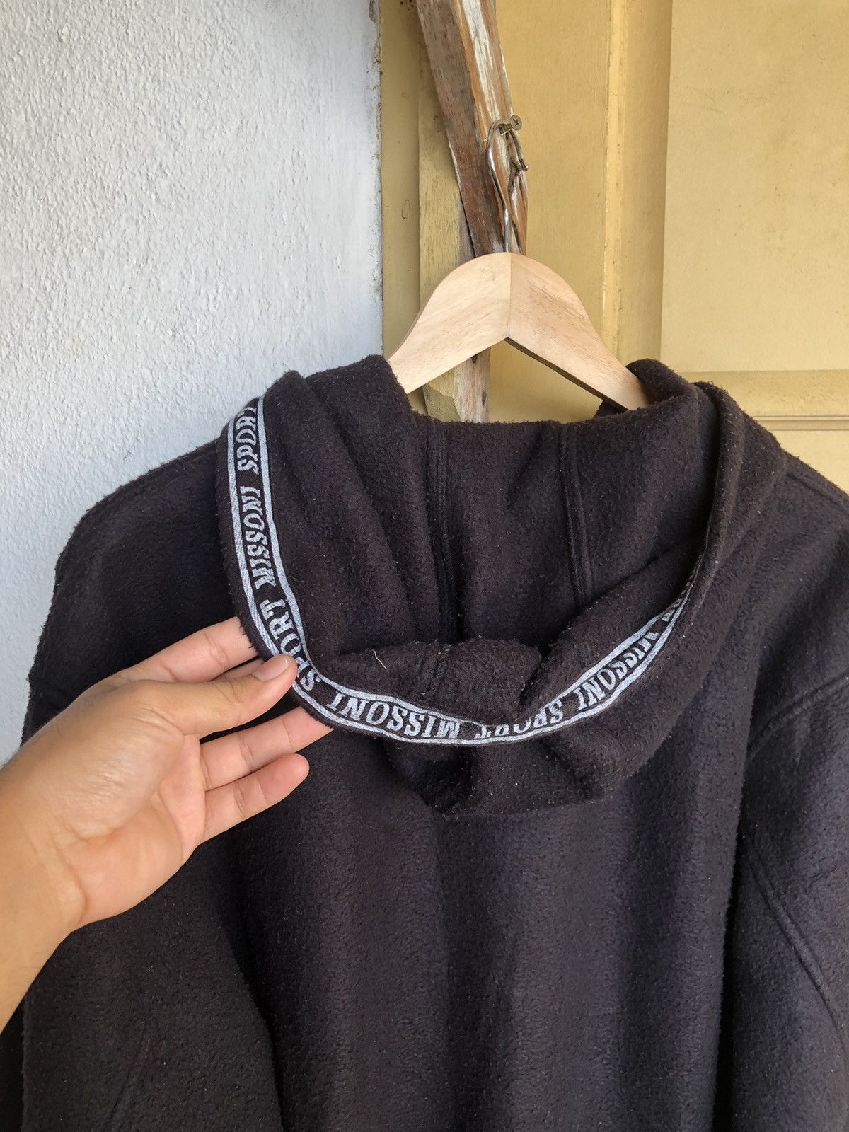 Missoni Vintage Missoni Sport Embroidery Logo Fleece Hoodie Size US L / EU 52-54 / 3 - 12 Thumbnail