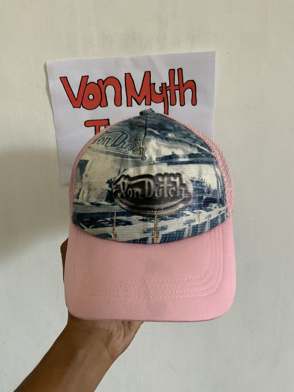 Von Dutch Vintage Von Dutch Flying Eyeball Trucker Hat Size ONE SIZE - 1 Thumbnail
