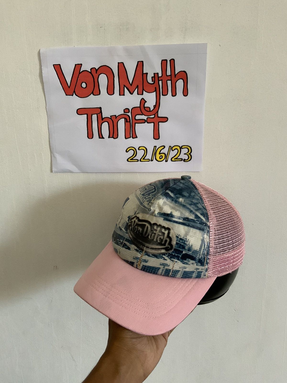 Von Dutch Vintage Von Dutch Flying Eyeball Trucker Hat Size ONE SIZE - 2 Thumbnail