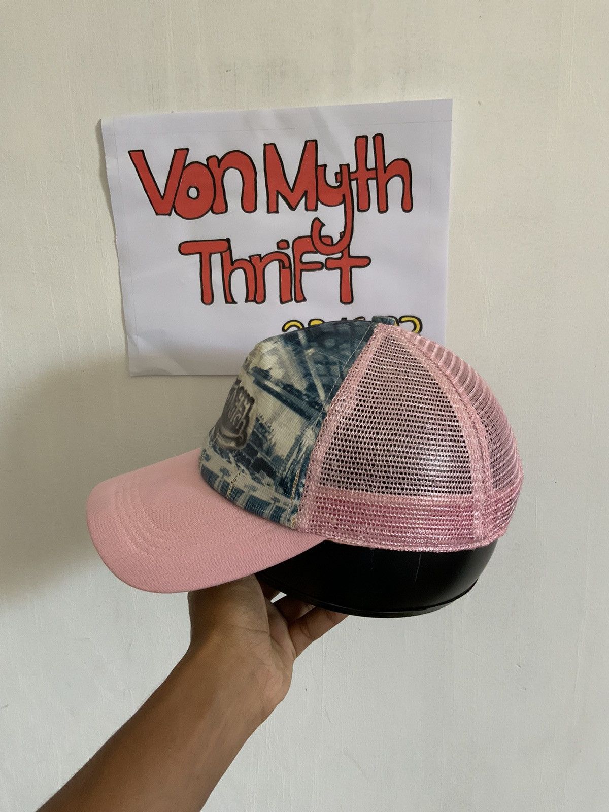Von Dutch Vintage Von Dutch Flying Eyeball Trucker Hat Size ONE SIZE - 3 Thumbnail