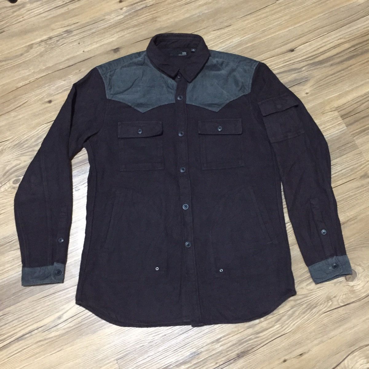 Undercover × Uniqlo Uniqlo Undercover by Jun Takahashi Western Shirt Size US L / EU 52-54 / 3 - 6 Thumbnail