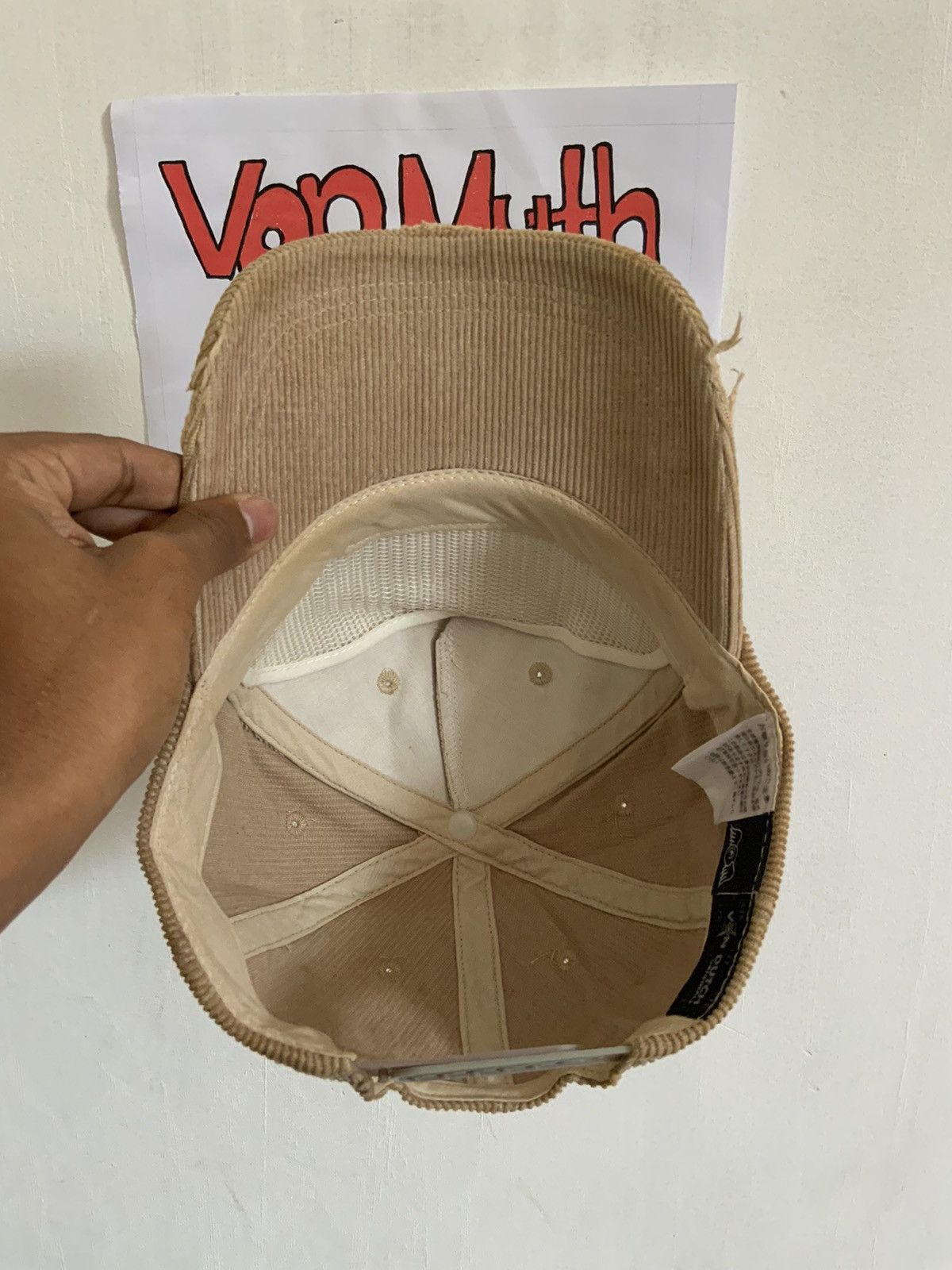 Von Dutch Von Dutch x Flying Eyeball Distressed Corduroi Trucker Hat Size ONE SIZE - 9 Thumbnail