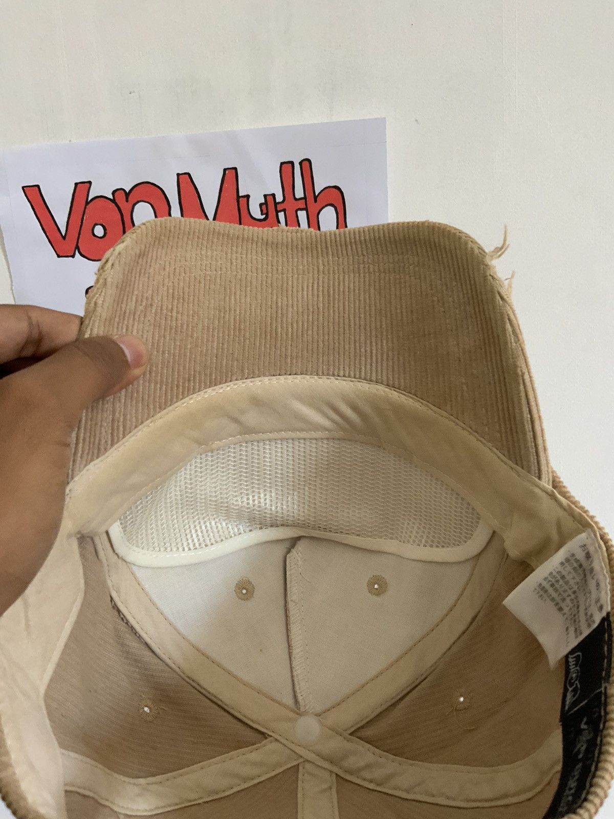 Von Dutch Von Dutch x Flying Eyeball Distressed Corduroi Trucker Hat Size ONE SIZE - 13 Thumbnail