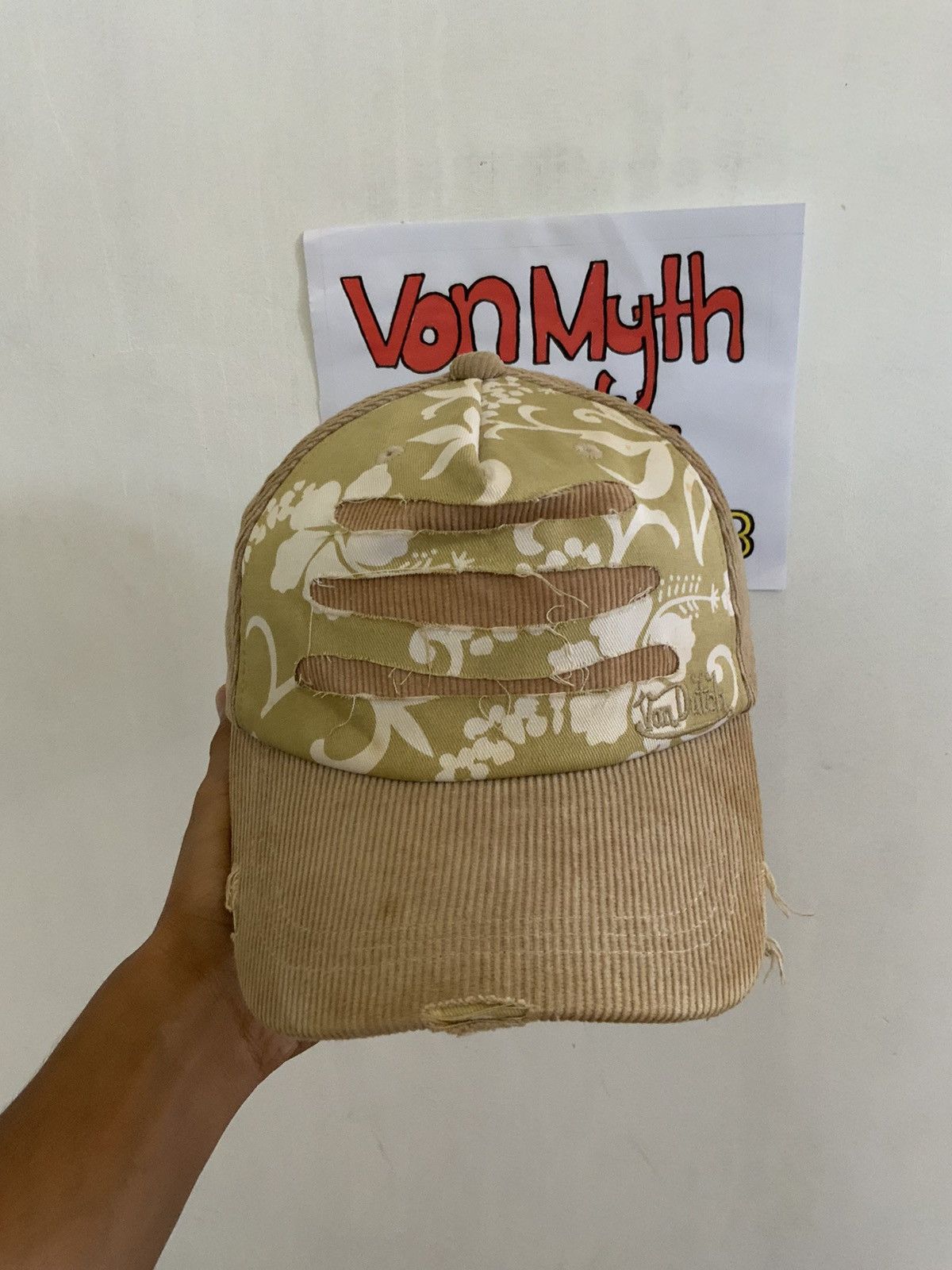 Von Dutch Von Dutch x Flying Eyeball Distressed Corduroi Trucker Hat Size ONE SIZE - 1 Thumbnail