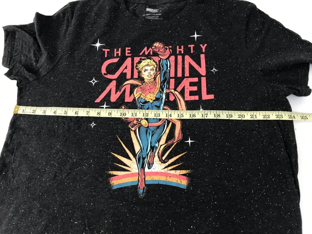 Marvel Comics Marvel The Mighty Captain Marvel Flying Girl PaintSplash Tee Size US XL / EU 56 / 4 - 6 Thumbnail