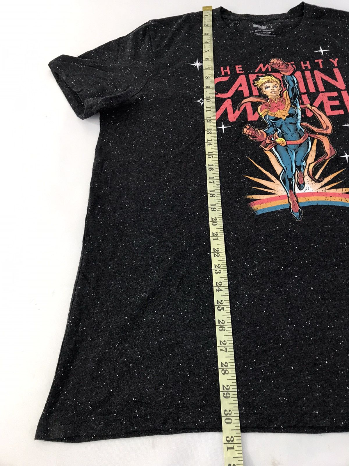 Marvel Comics Marvel The Mighty Captain Marvel Flying Girl PaintSplash Tee Size US XL / EU 56 / 4 - 7 Thumbnail