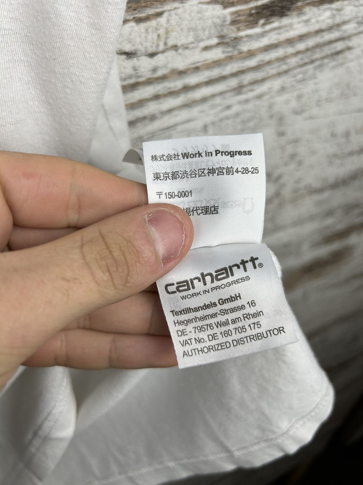 Carhartt Wip Mens Vintage Carhartt Wip T Shirt big logo streetwear y2k Size US L / EU 52-54 / 3 - 11 Thumbnail