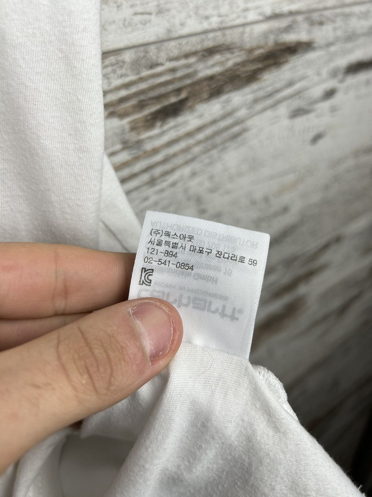 Carhartt Wip Mens Vintage Carhartt Wip T Shirt big logo streetwear y2k Size US L / EU 52-54 / 3 - 12 Thumbnail