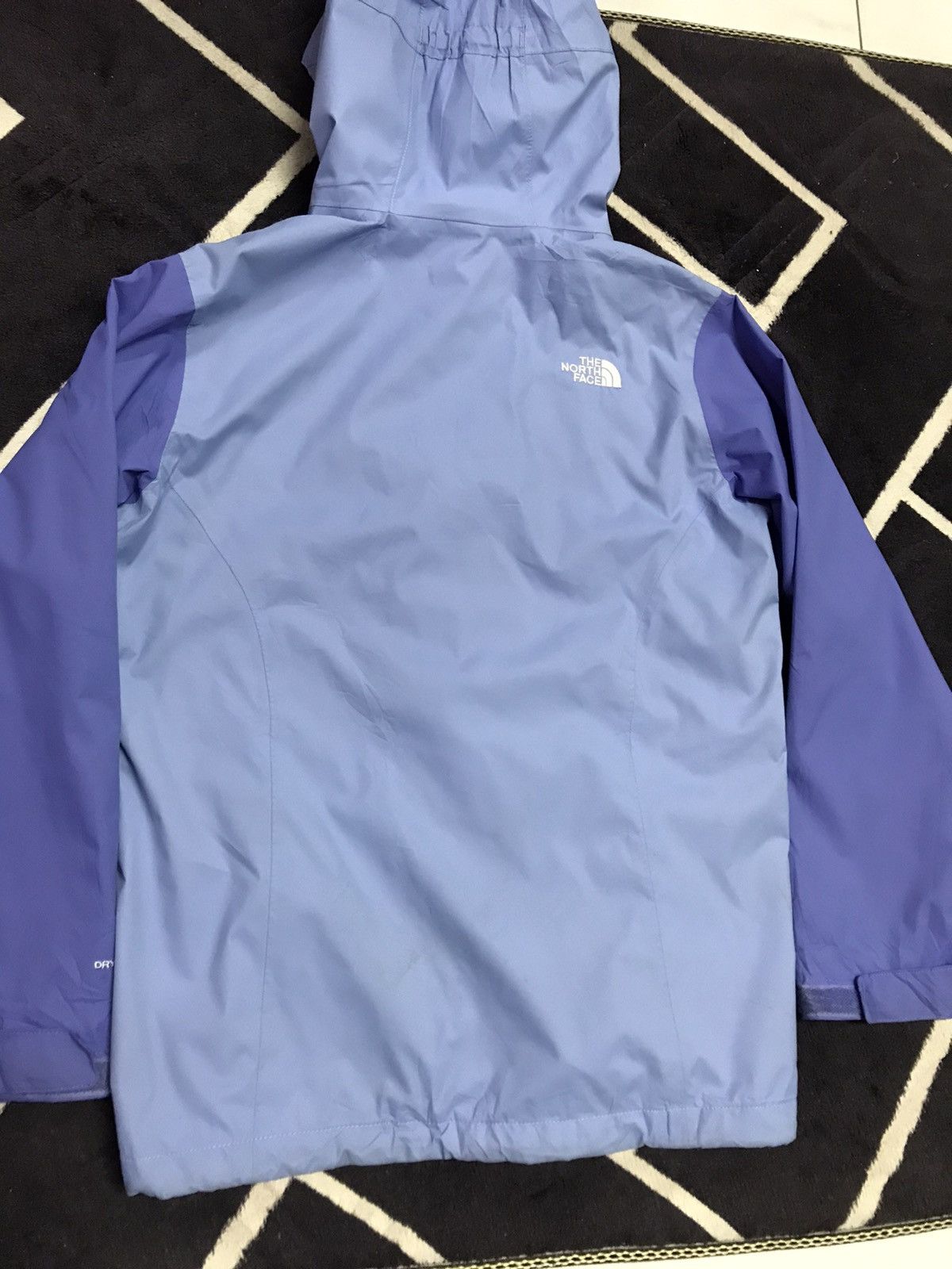 The North Face RARE ‼️The North Face HyVent Jacket Tri-Color Size US L / EU 52-54 / 3 - 21 Thumbnail
