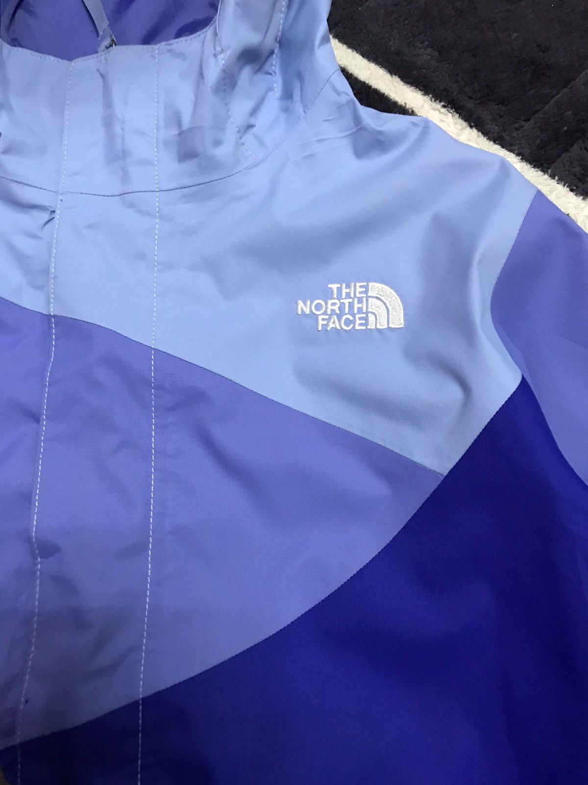 The North Face RARE ‼️The North Face HyVent Jacket Tri-Color Size US L / EU 52-54 / 3 - 12 Thumbnail