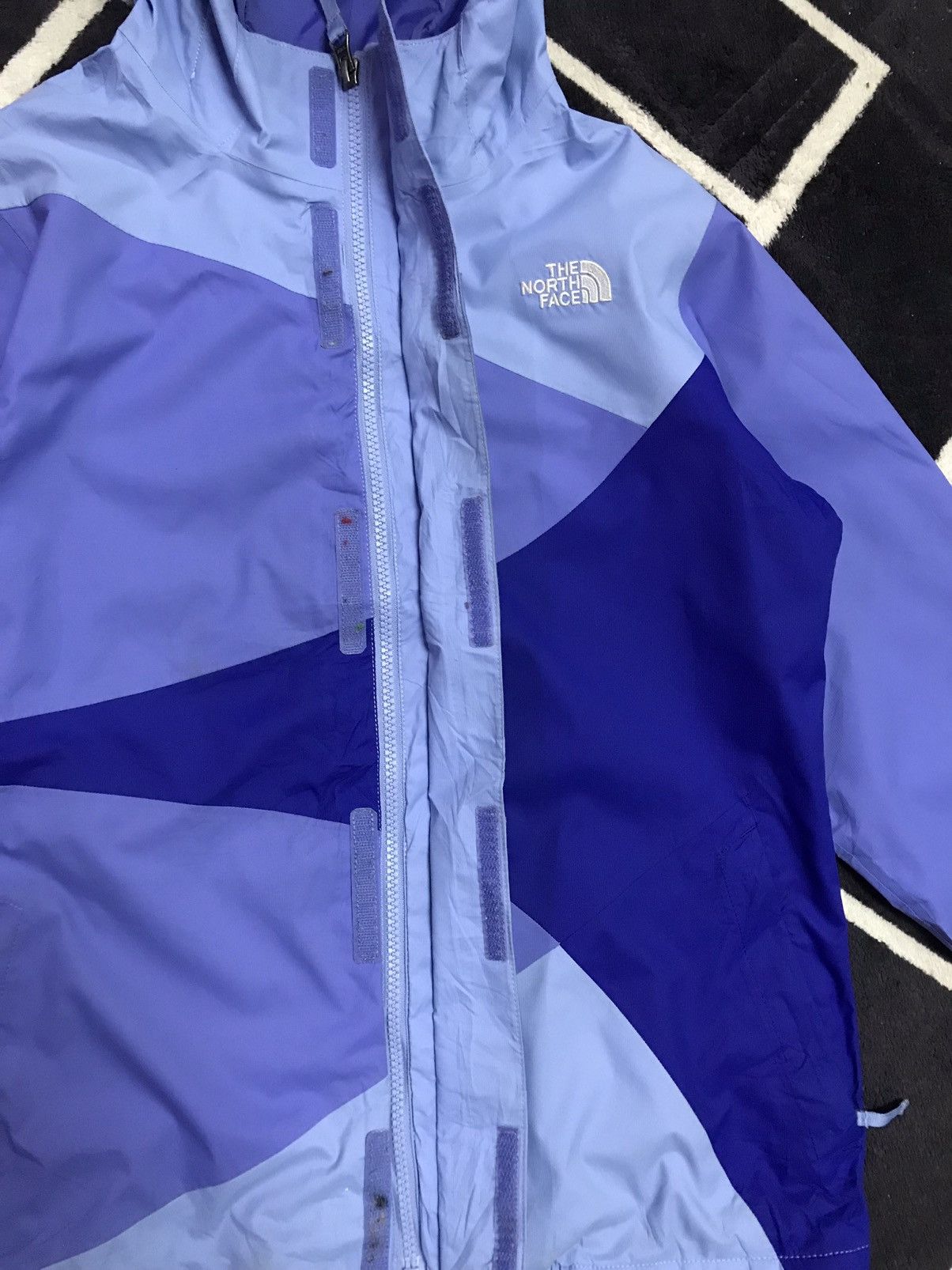 The North Face RARE ‼️The North Face HyVent Jacket Tri-Color Size US L / EU 52-54 / 3 - 13 Thumbnail