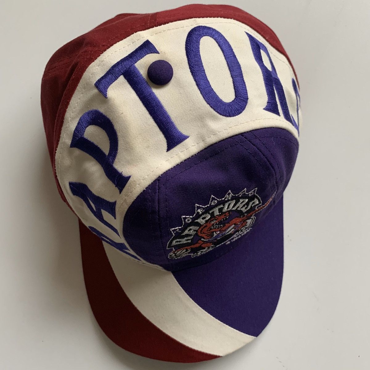 image of Vintage 90's Toronto Raptors Nba Embroidered Snap Back in Purple, Men's