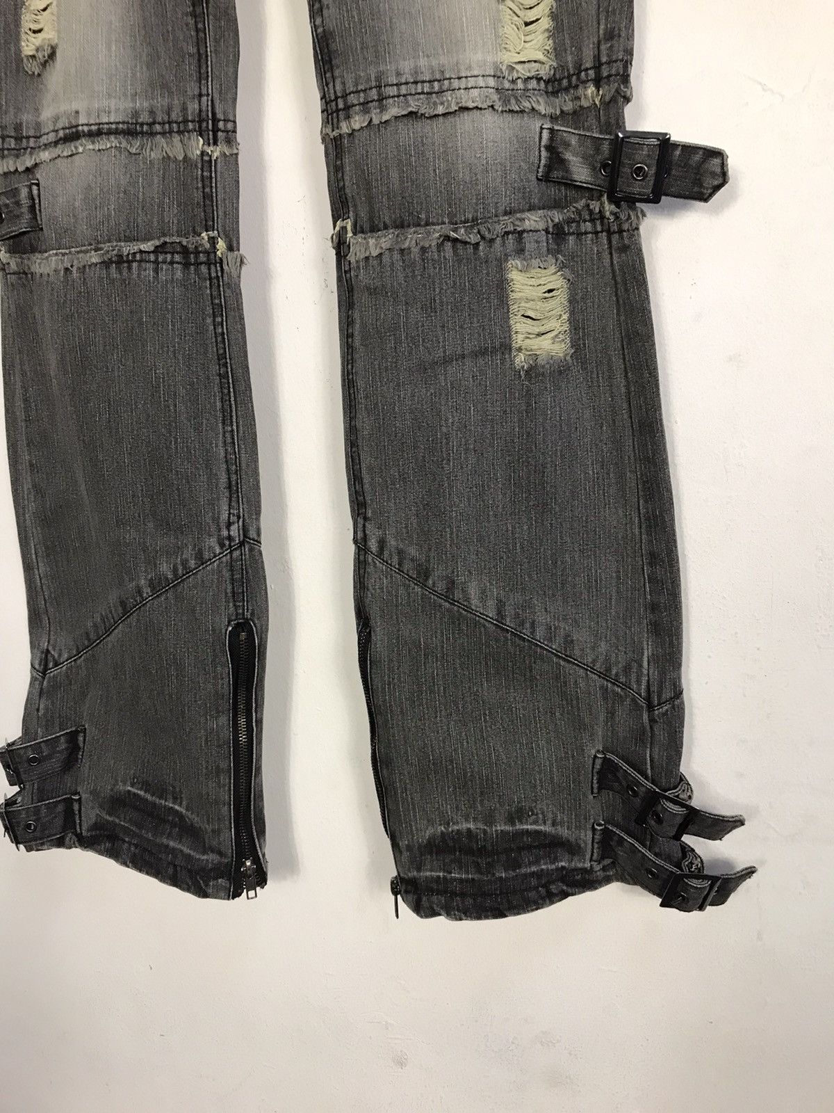 Japanese Brand Vintage Black Baccara Bondage Punk Distressed Denim Jeans Size US 32 / EU 48 - 7 Thumbnail