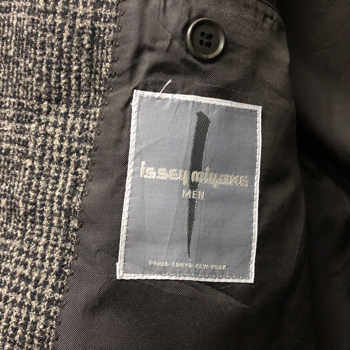 Issey Miyake Wool Fashion coat by issey miyake rare design Size US M / EU 48-50 / 2 - 22 Thumbnail