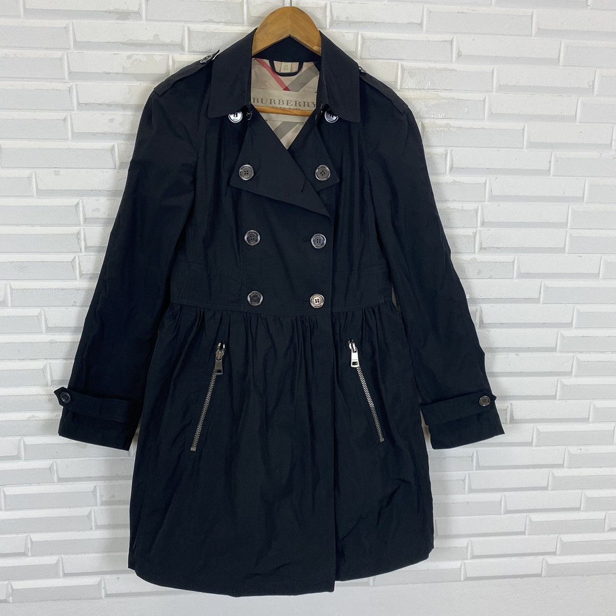 Burberry ✨Burberry Brit double breasted light nylon jacket Size S / US 4 / IT 40 - 4 Thumbnail