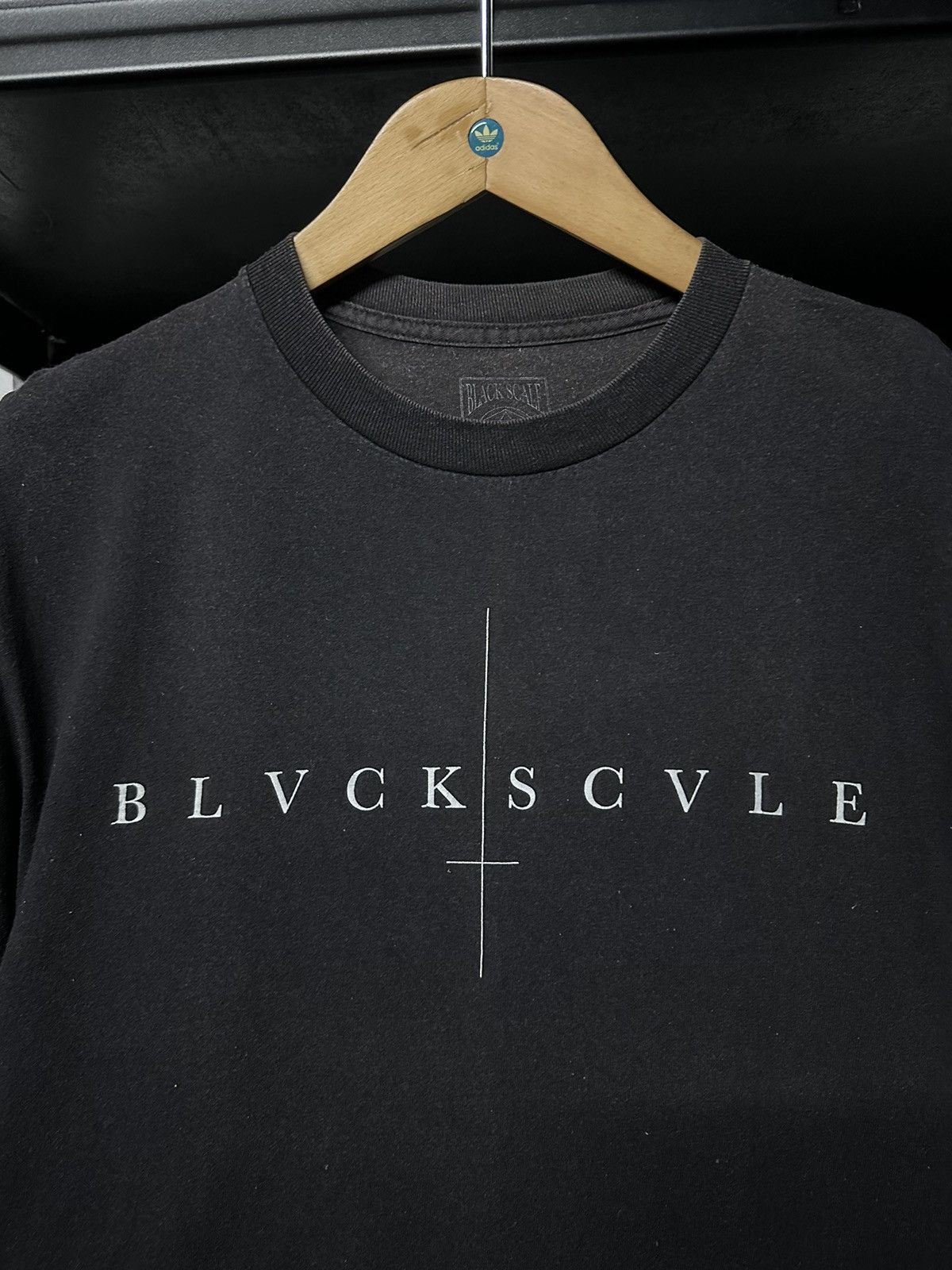 Black Scale × Vintage Sun Faded Black Scale Tee Size US M / EU 48-50 / 2 - 2 Thumbnail