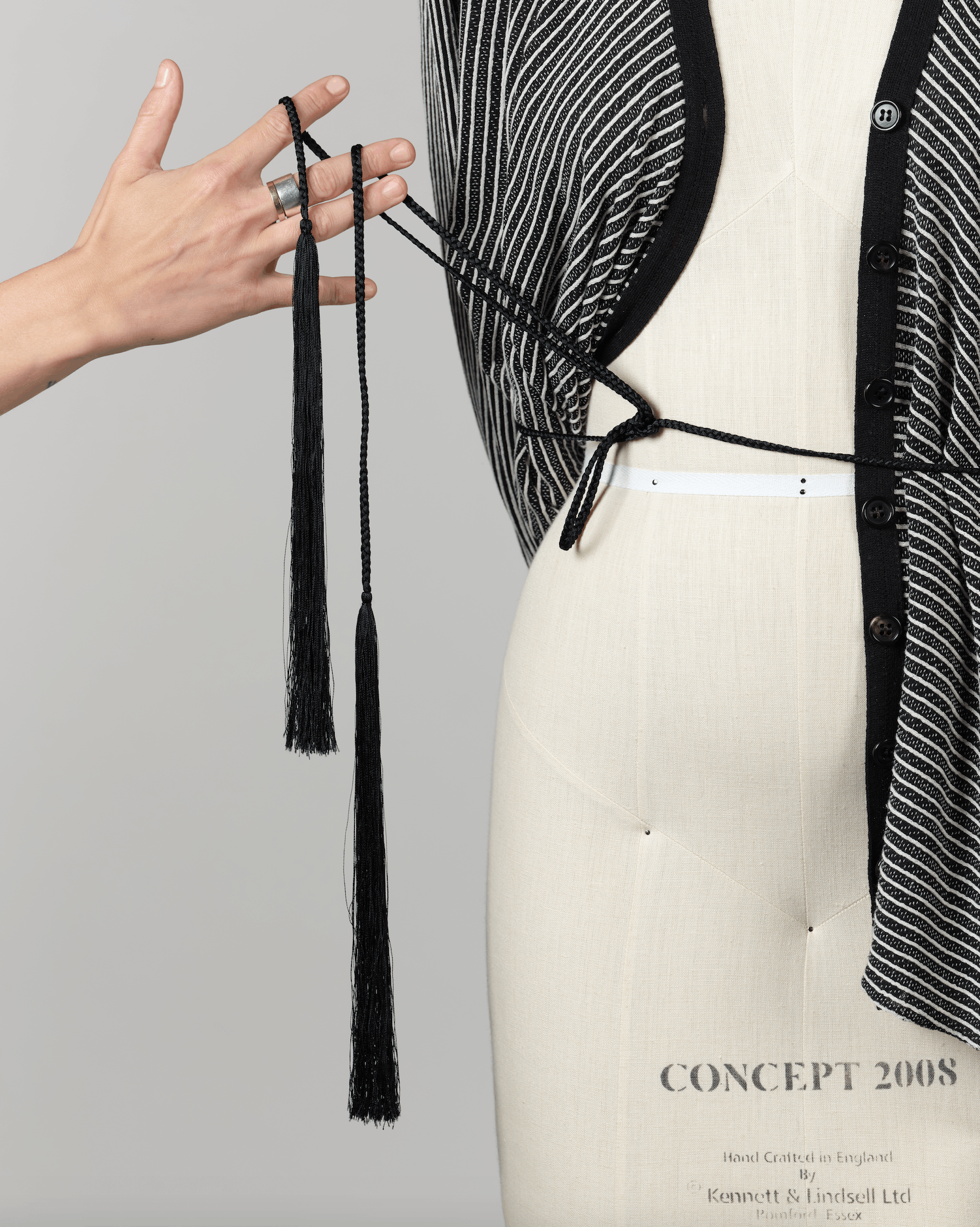 Ann Demeulemeester SS 2012 Linen Cardigan with Tassel belt Size S / US 4 / IT 40 - 7 Thumbnail