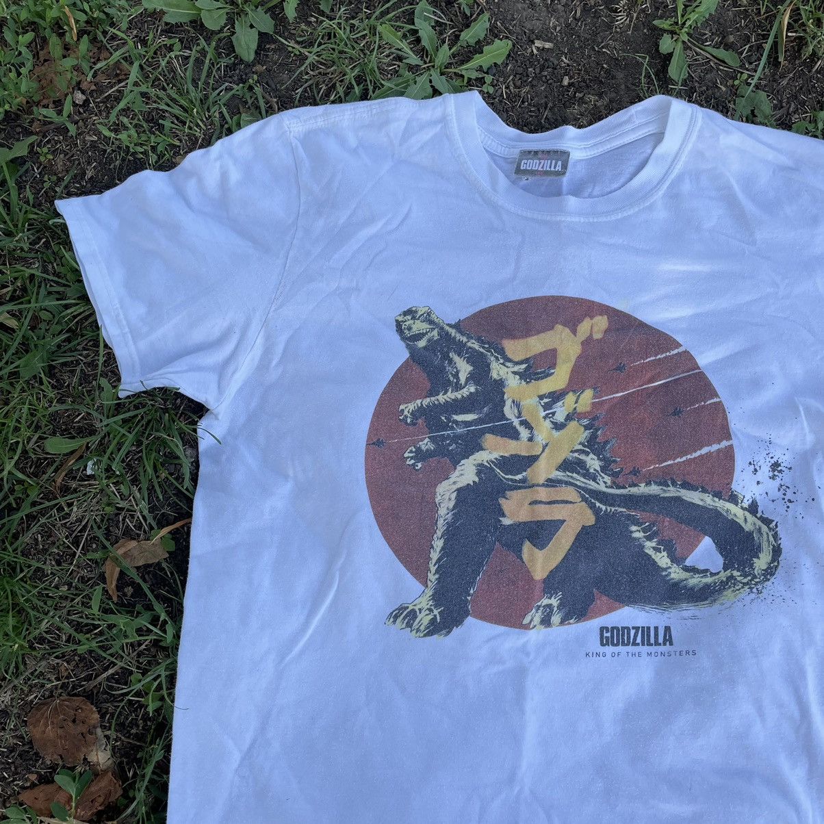 Vintage Vintage Y2K Sun Faded Godzilla Graphic Tee Skate Grunge M Size US M / EU 48-50 / 2 - 3 Thumbnail