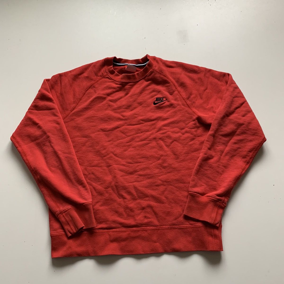 Nike Vintage 2000s Nike Embroidered Swoosh Pullover Crewneck Rare Size US M / EU 48-50 / 2 - 1 Thumbnail