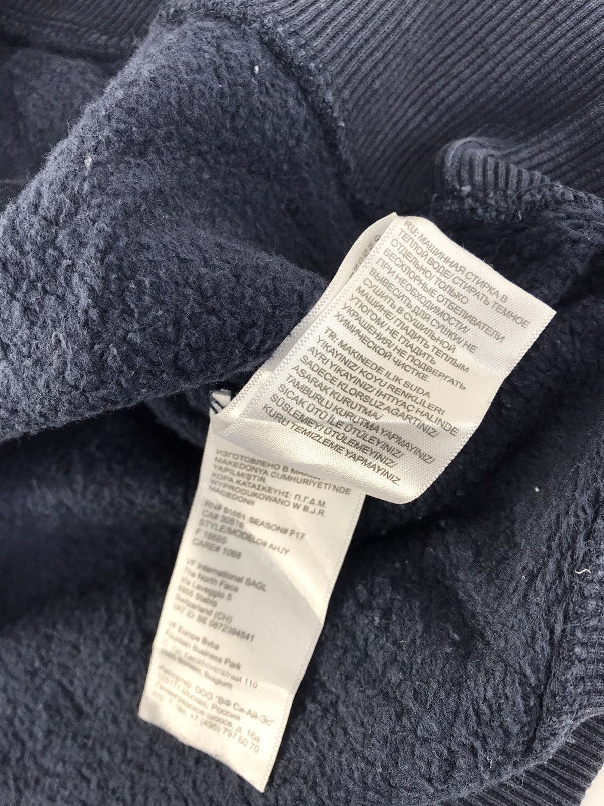 The North Face The North Face Pull Over Hoodies Brand Box Logo Design Size US M / EU 48-50 / 2 - 7 Thumbnail
