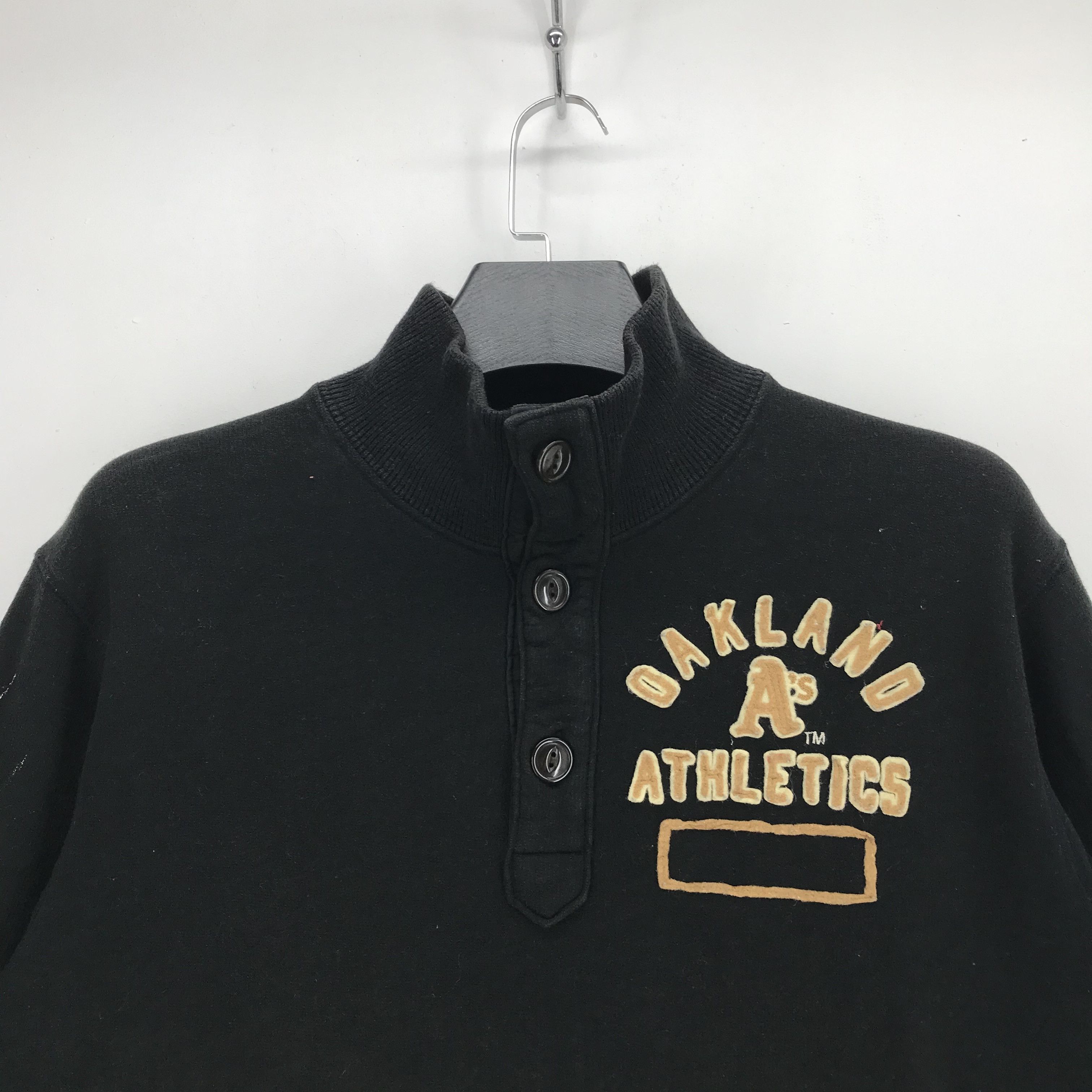 Uniqlo Oakland Athletics Half Button Turtleneck Sweatshirt 2076-81 Size US L / EU 52-54 / 3 - 2 Thumbnail